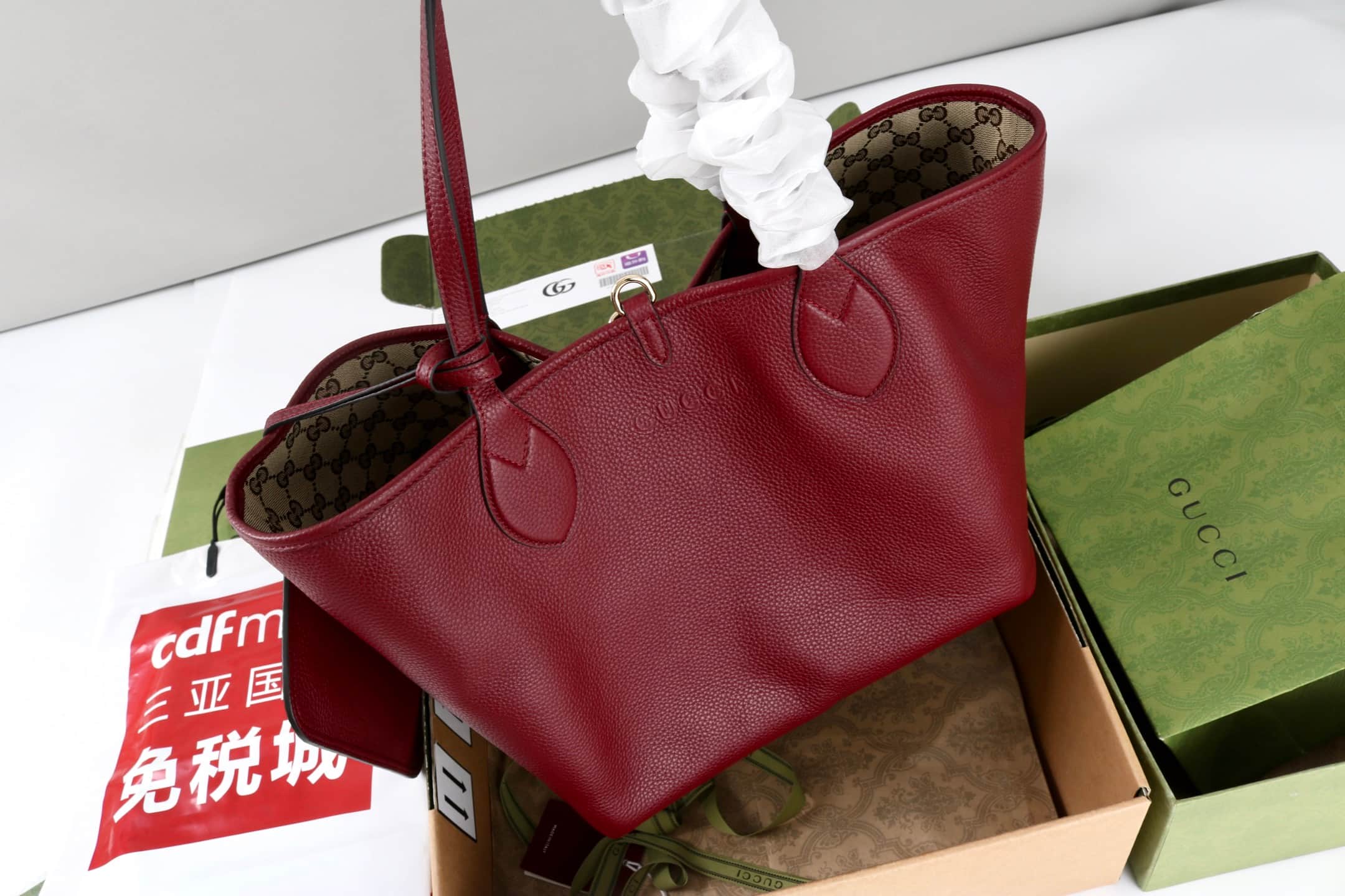 Gucci Totissima large reversible tote bag 839112 Red leather High