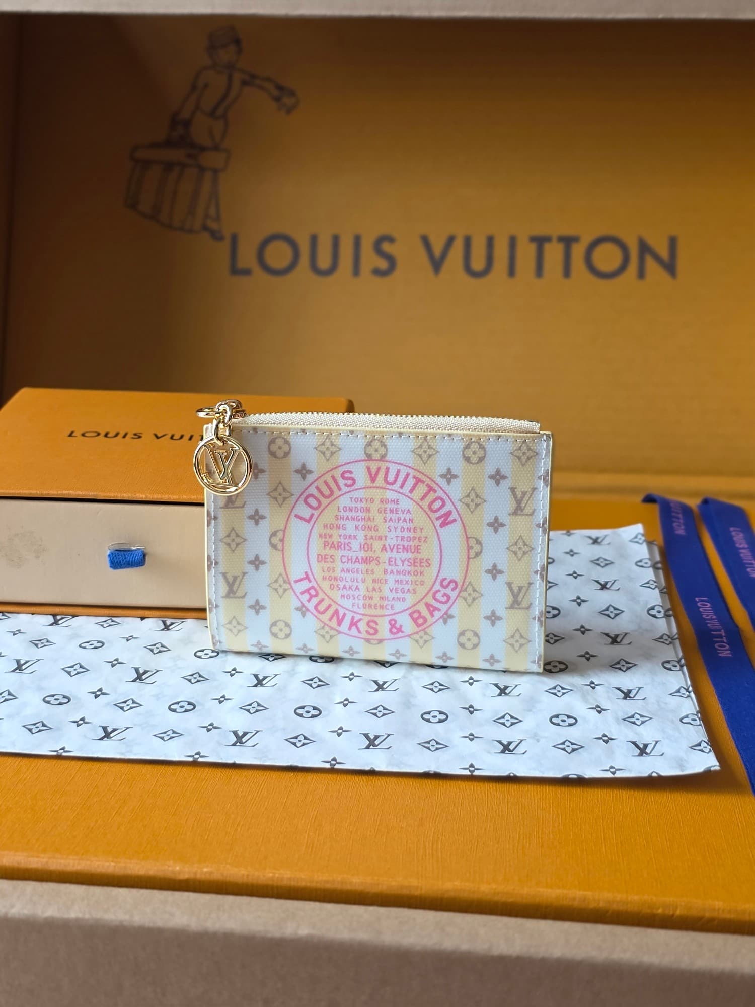 Louis Vuitton Lisa Wallet LV Stamp Banana Coated canvas M29455 High