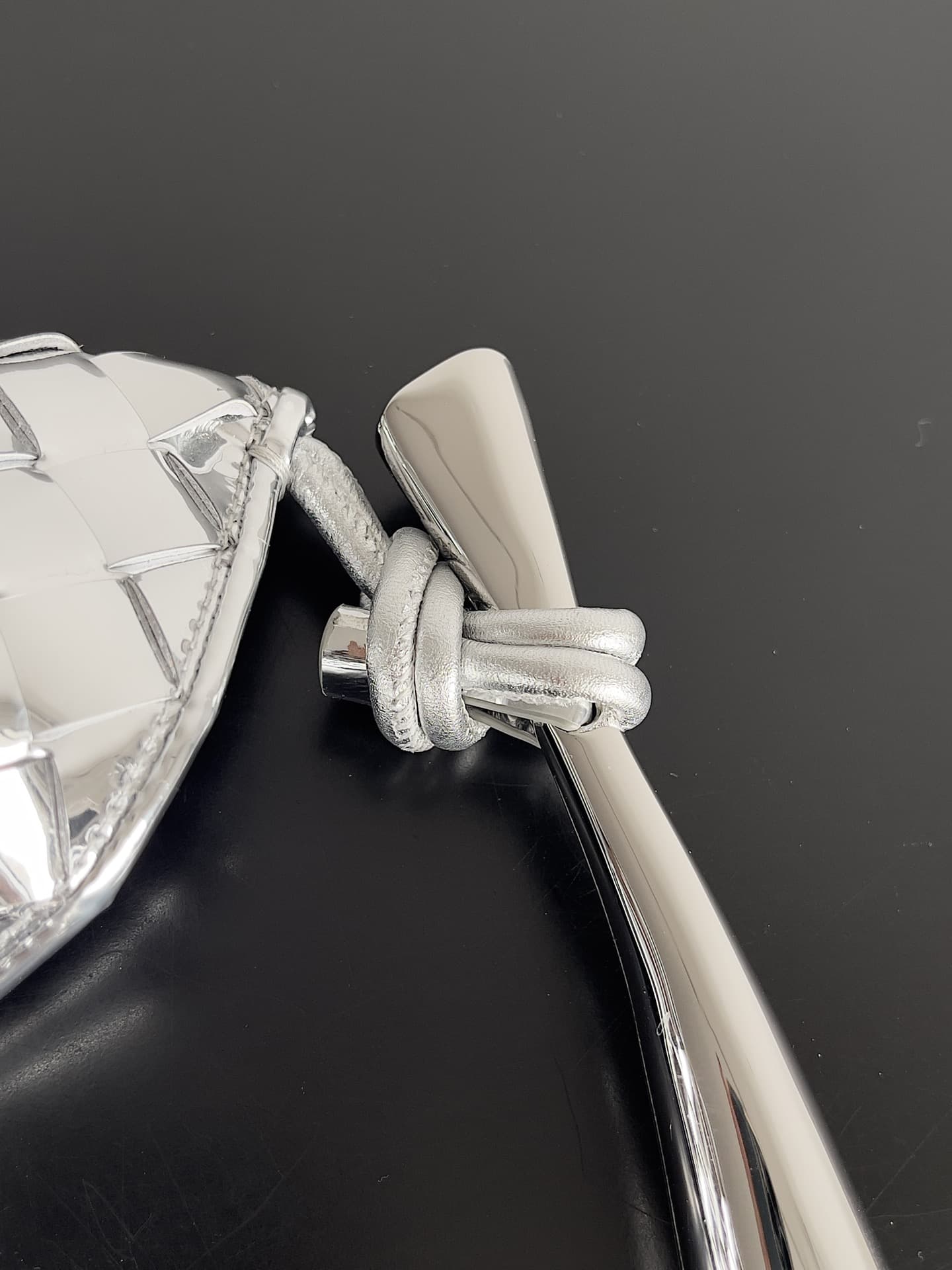 BV Sardine Small Intrecciato Silver TOP