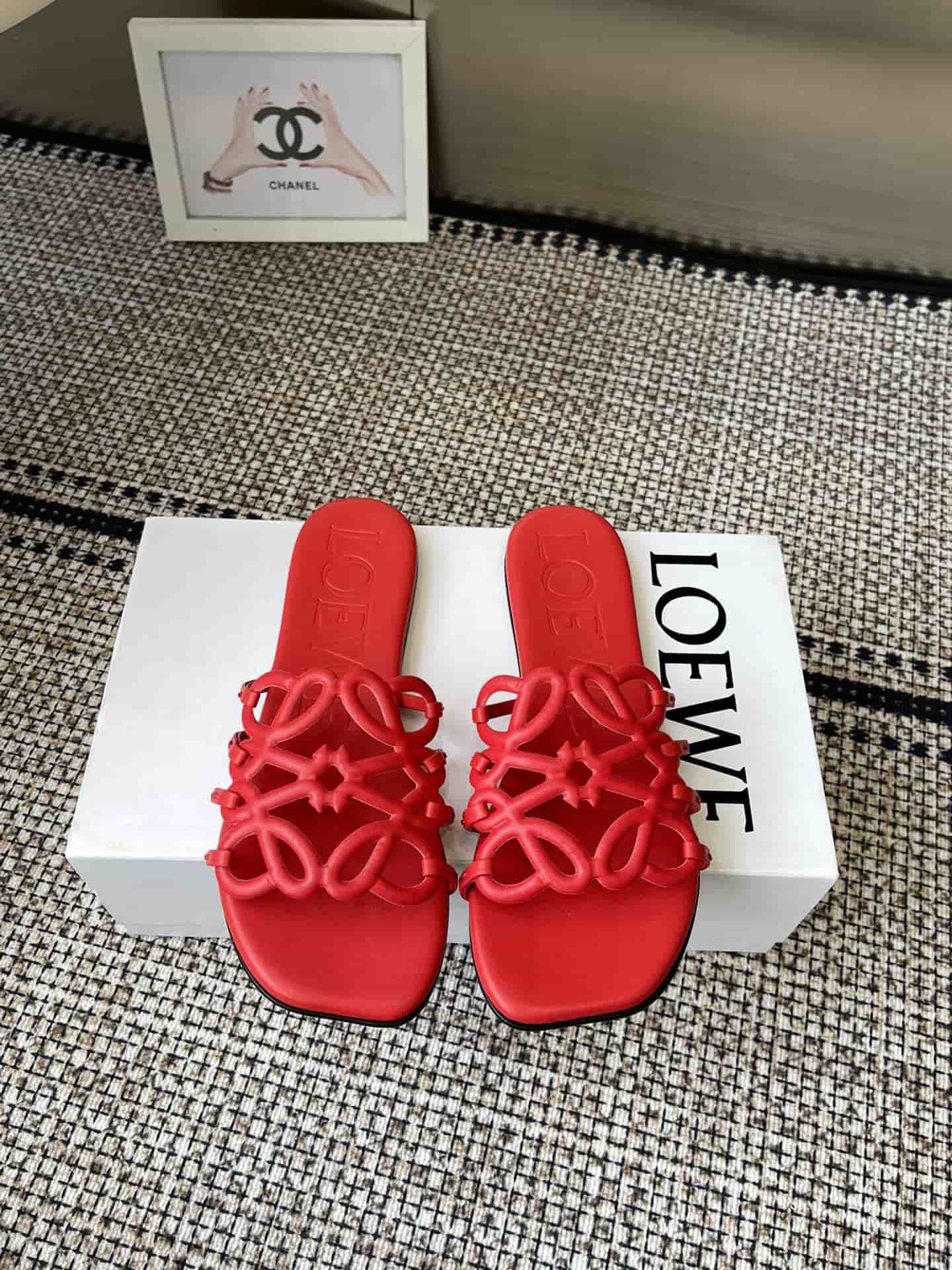 LOEWE Petal Anagram slide Shoes Women