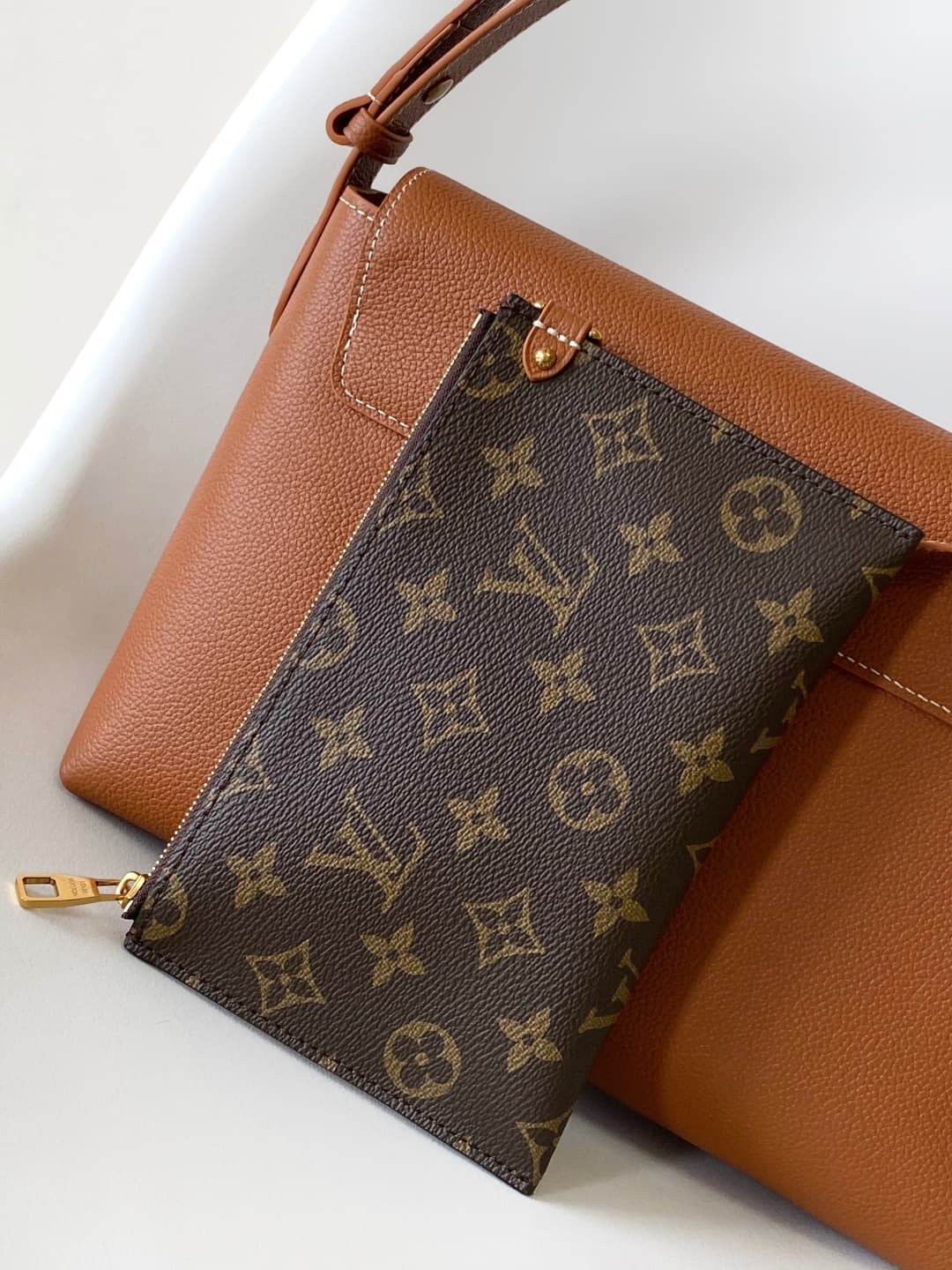 Louis Vuitton Low Key Messenger Cognac Brown Calfskin leather M13151 High