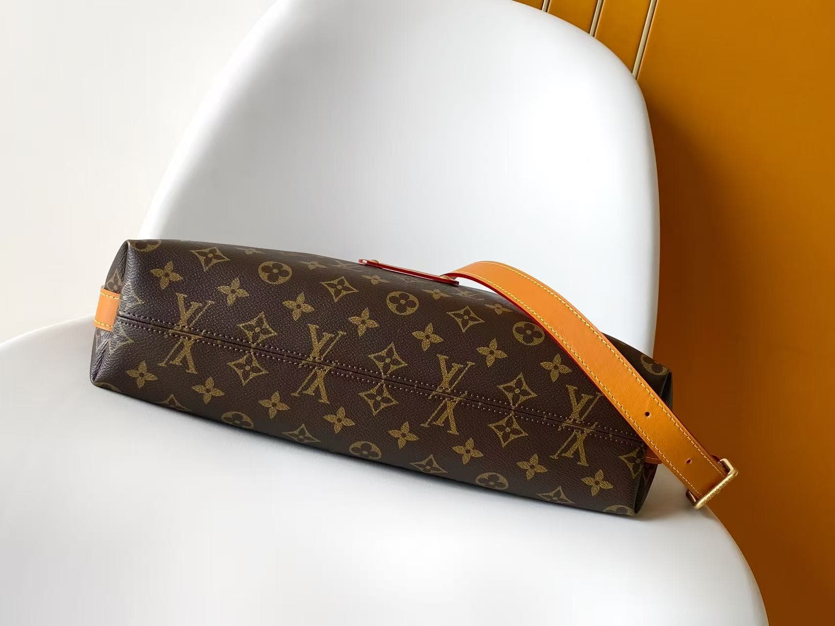 Louis Vuitton Vagabond Hobo PM Monogram Archive coated canvas M29596 High