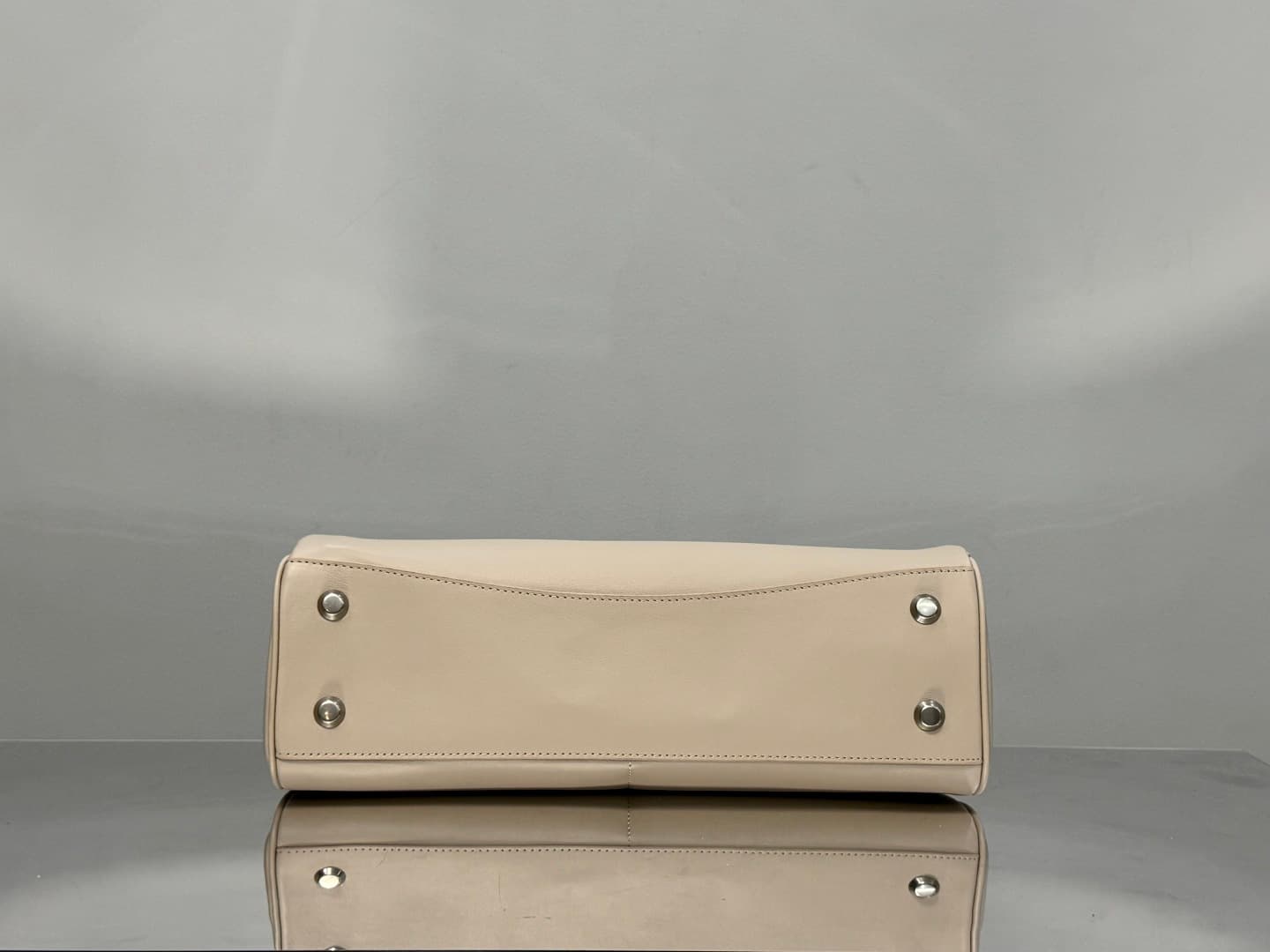Balenciaga Rodeo Medium Bag in Beige Leather With Silver-Tone Metal TOP