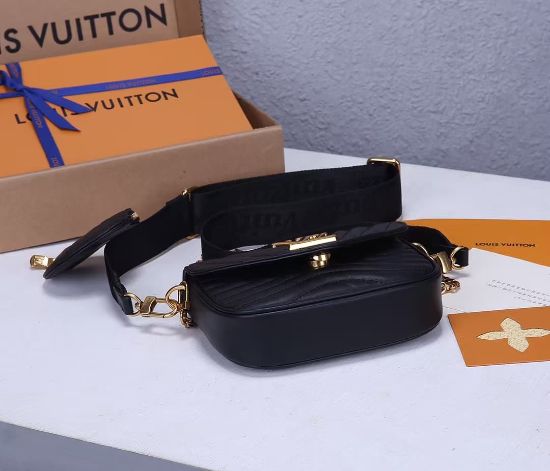 Louis Vuitton New Wave Multi-Pochette Smooth cowhide leather M56461 High
