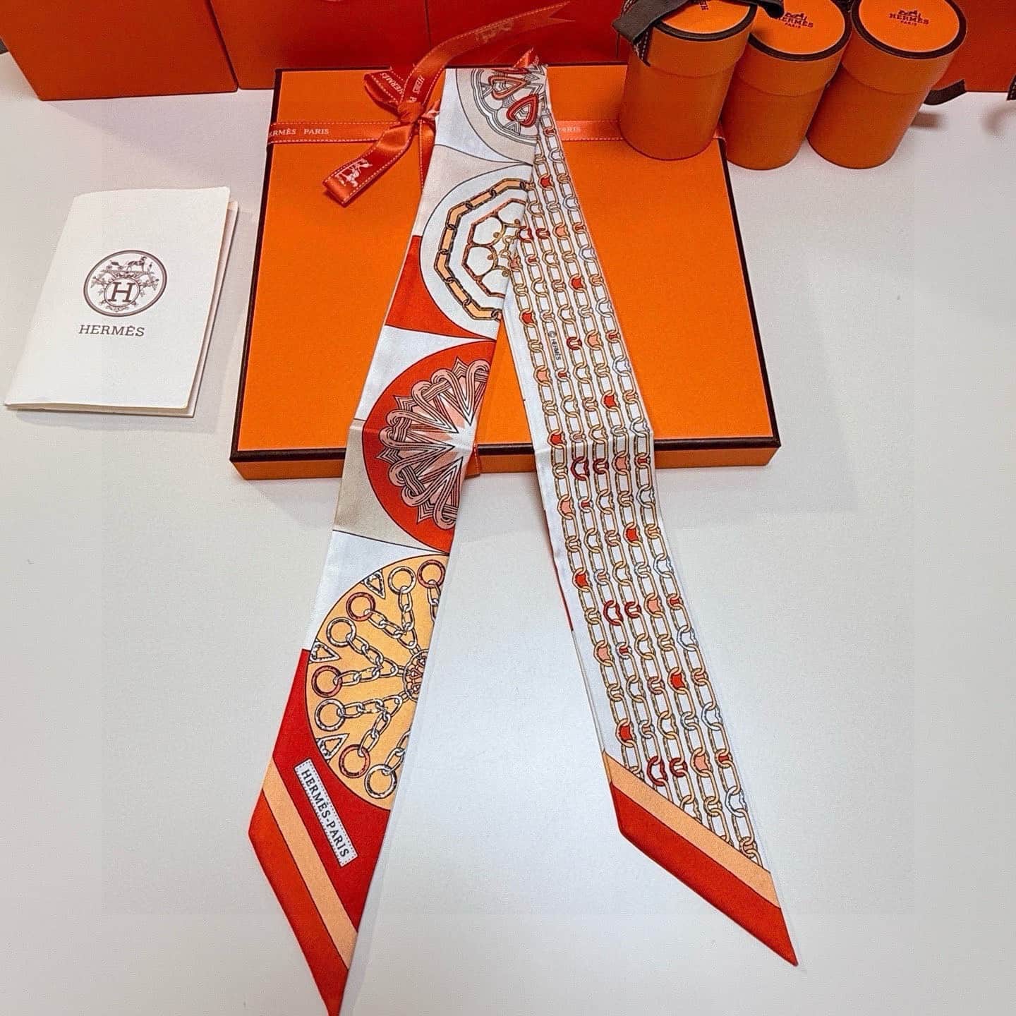 Hermes Silk L'Effet Kaleidoscope Twilly scarf