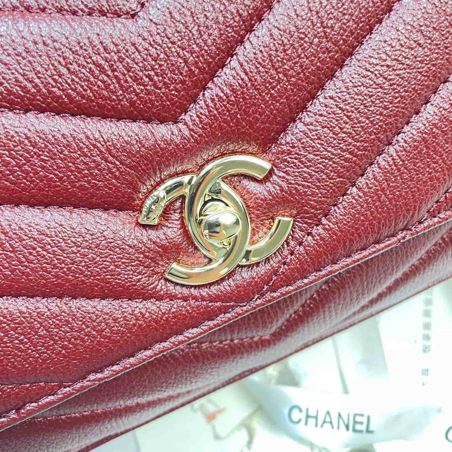 Chanel Maxi Flap Bag with Top Handle Calfskin& Gold-Tone Metal AS6091 Claret A