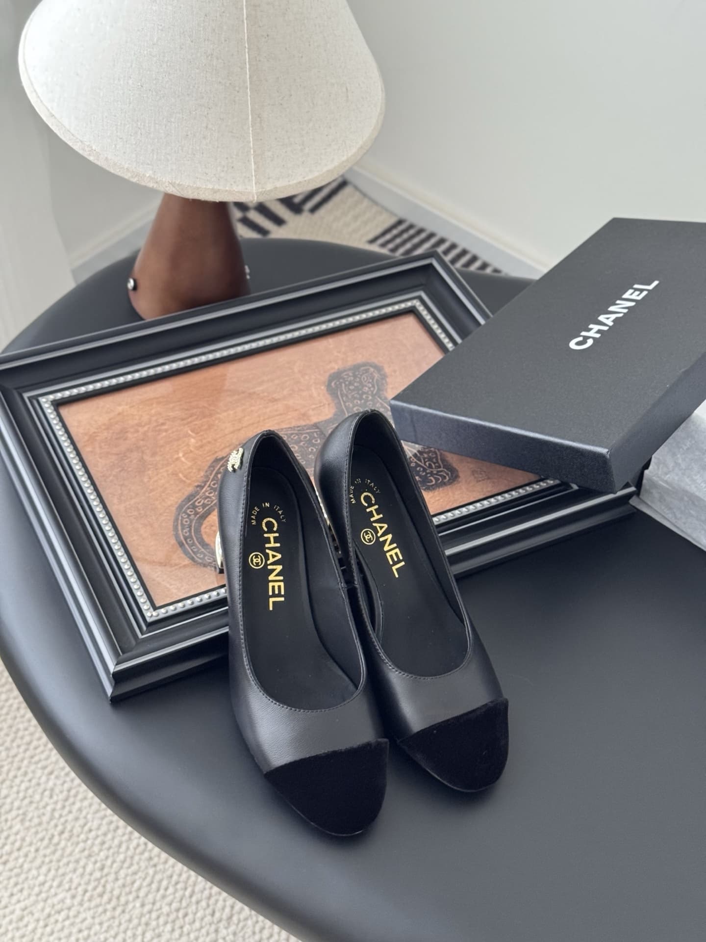 Chanel Mary Janes Pumps shoes Medium Women