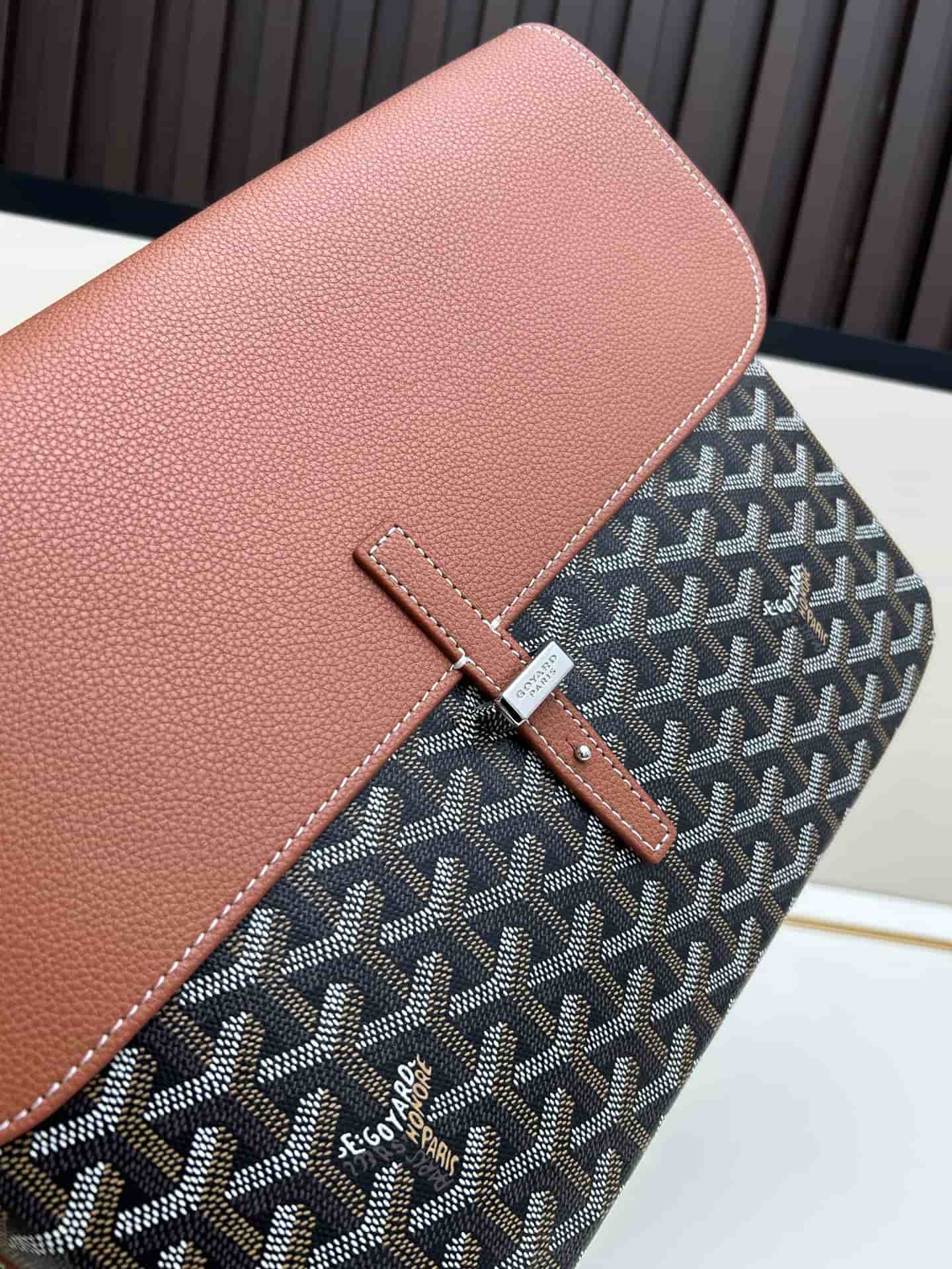 Goyard Coursier Messenger Bag Brown Mid