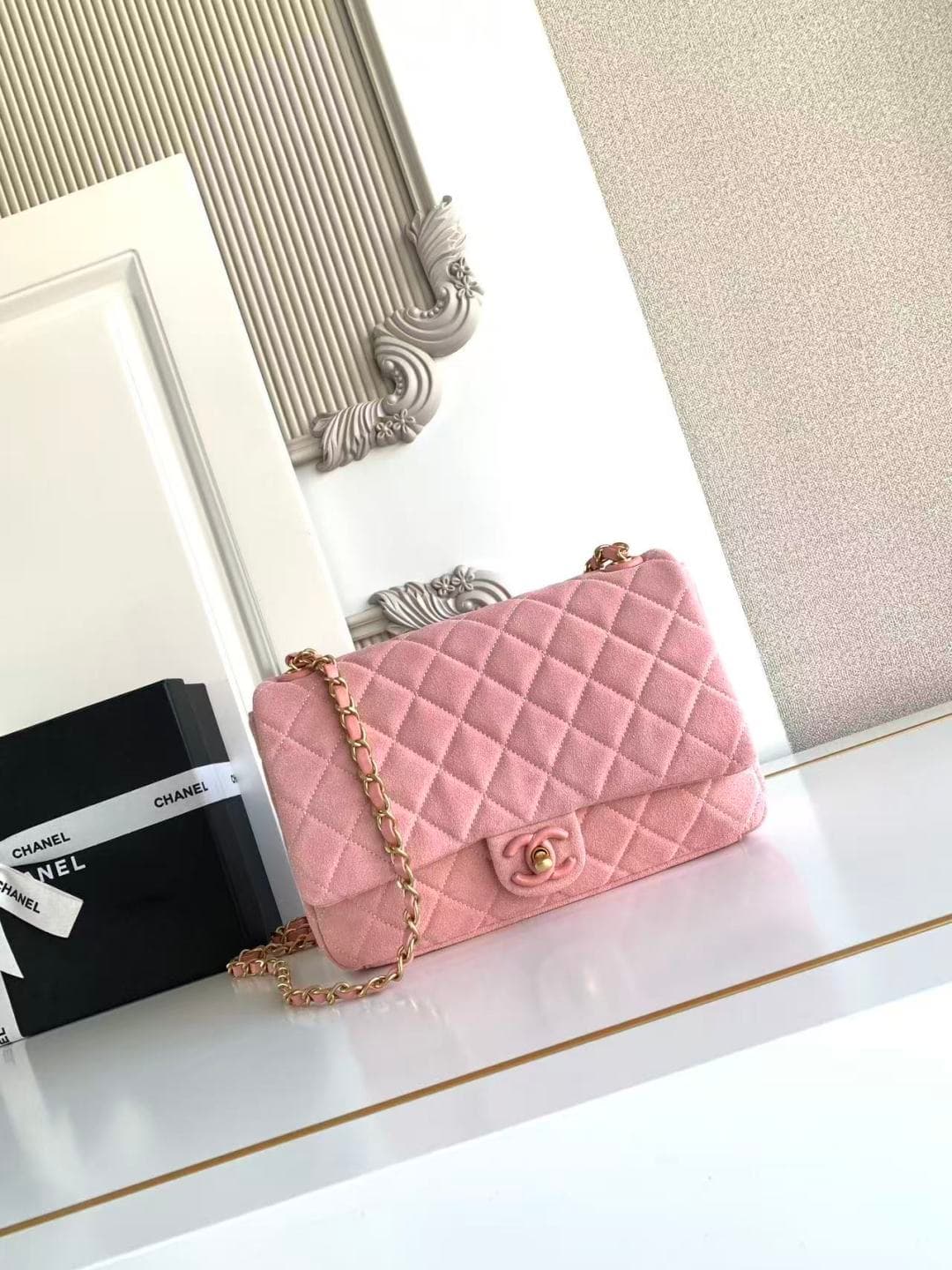 Chanel Classic Flap bag in Pink Suede & Gold-Tone Metal AS5987 A