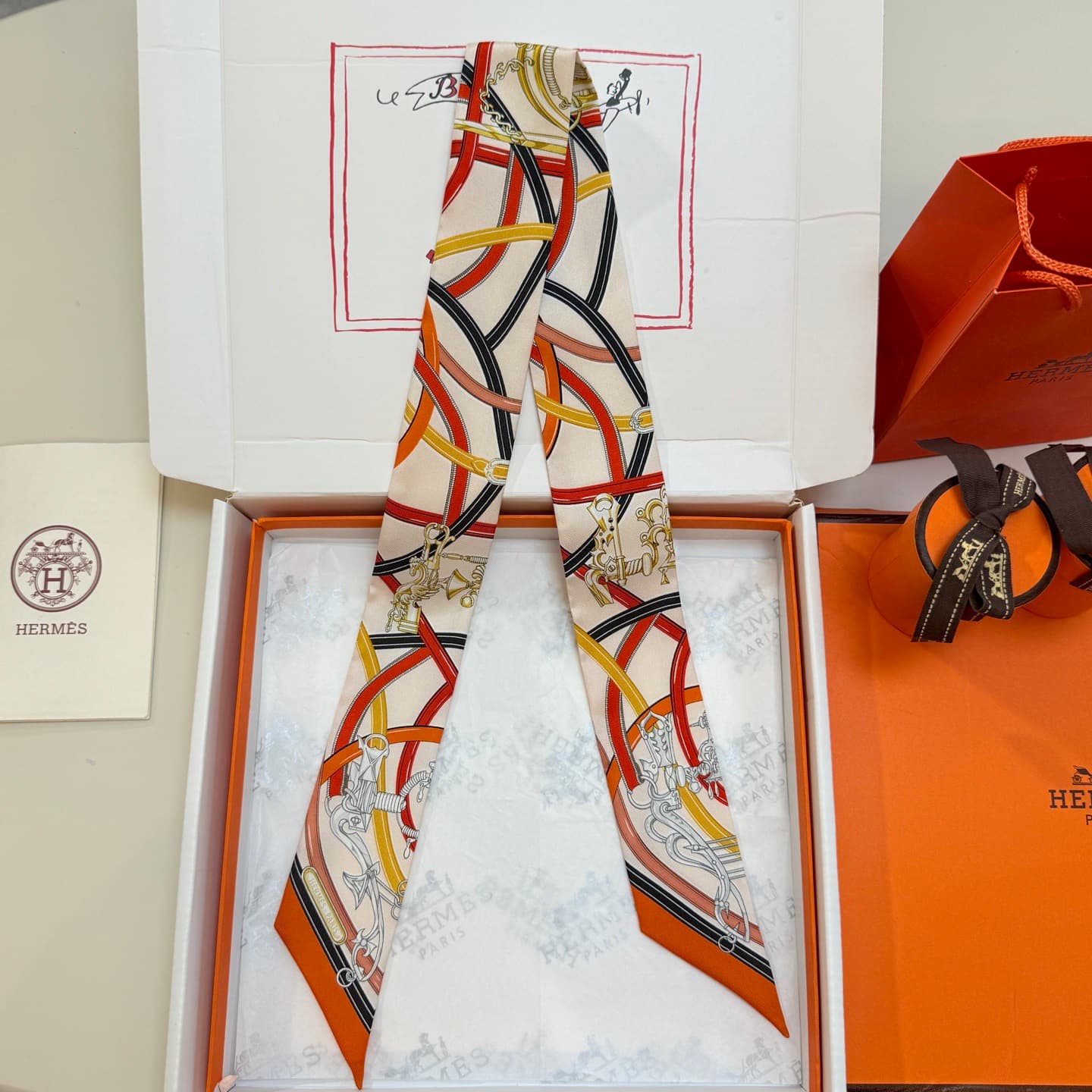 Hermes Harnais Legendaire Twilly scarf