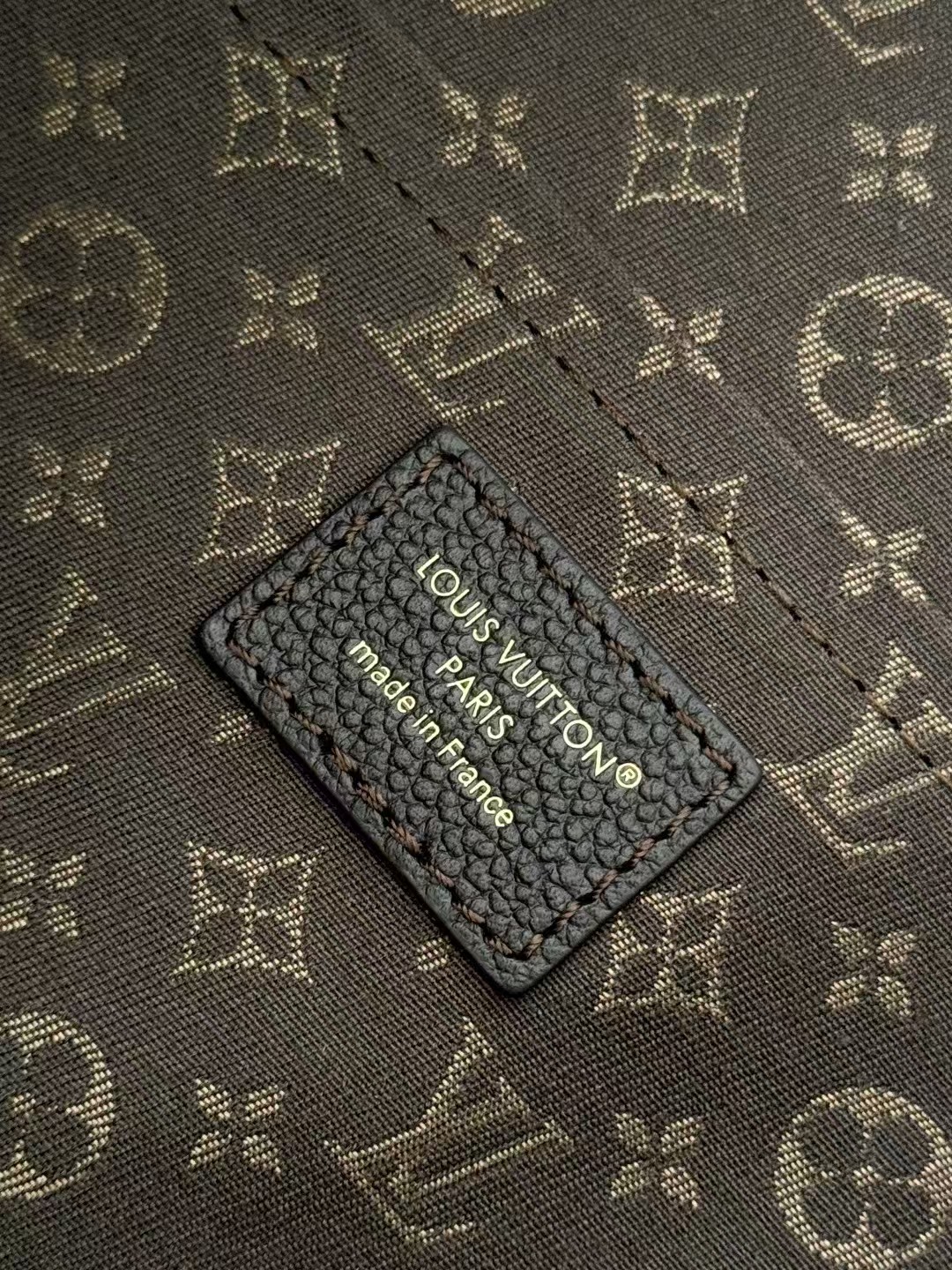 Louis Vuitton Express MM Mahogany Suede calfskin leather M2A081 TOP