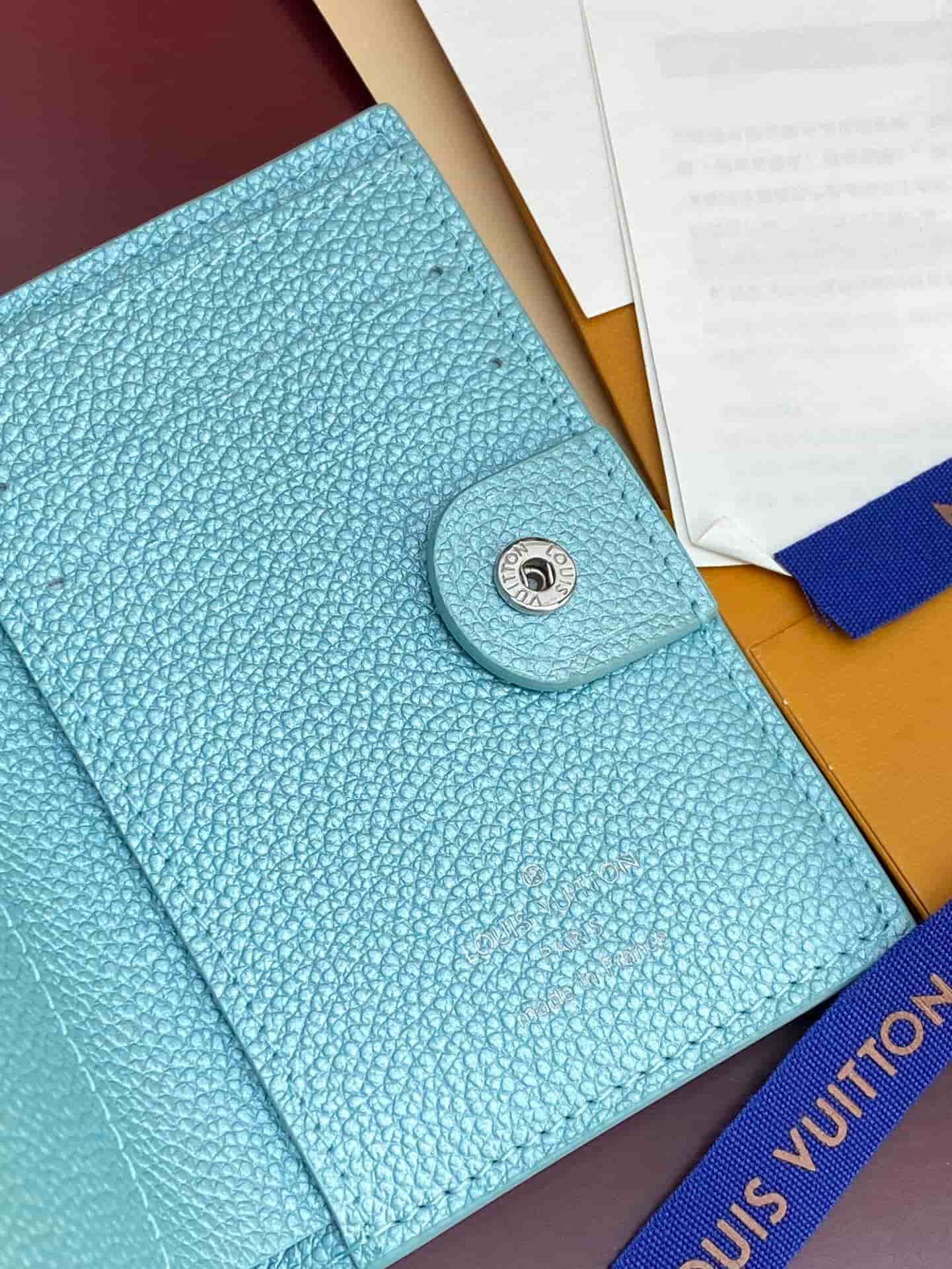 Louis Vuitton Lisa Wallet Embossed supple grained cowhide leather M12536 Azur Frost High