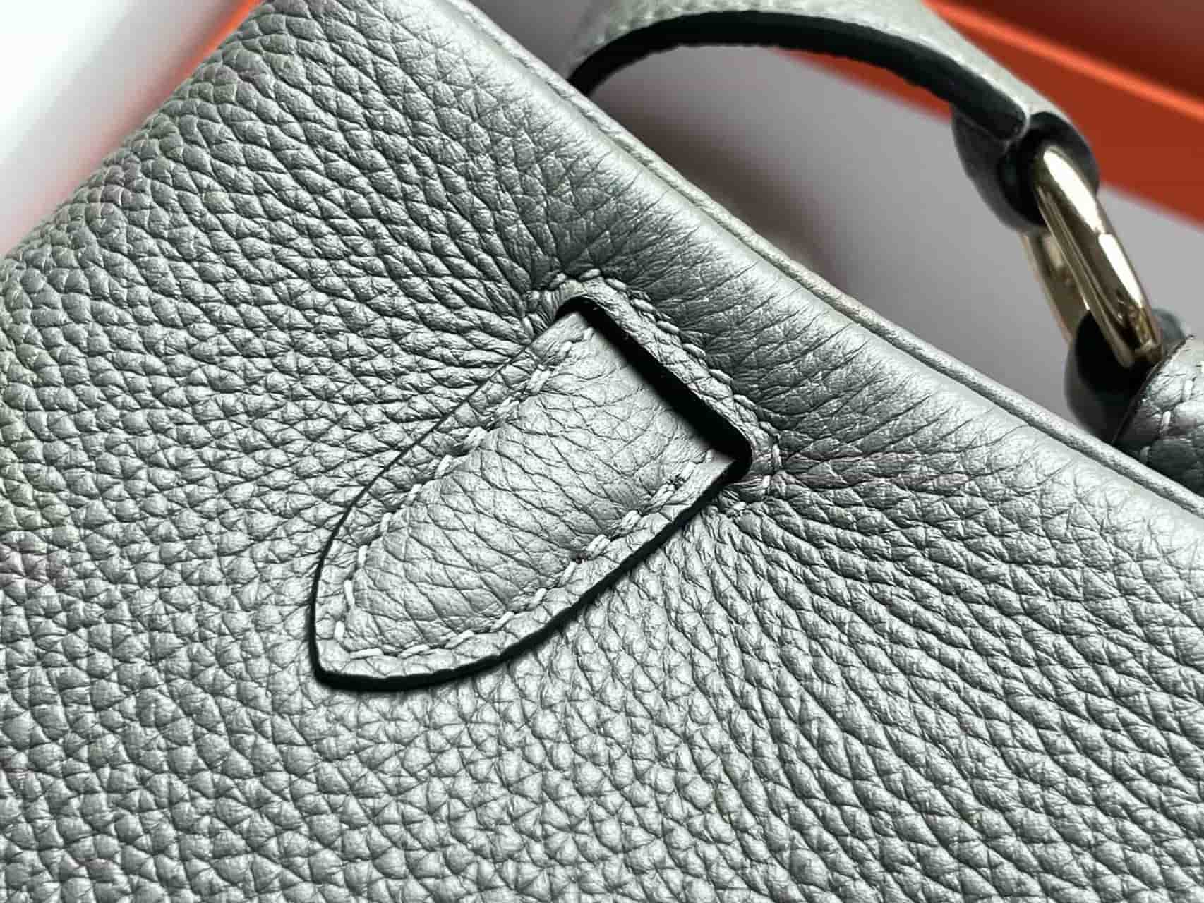 Hermes Kelly Messenger 25cm Taurillon Clemence Leather In Etain WAX