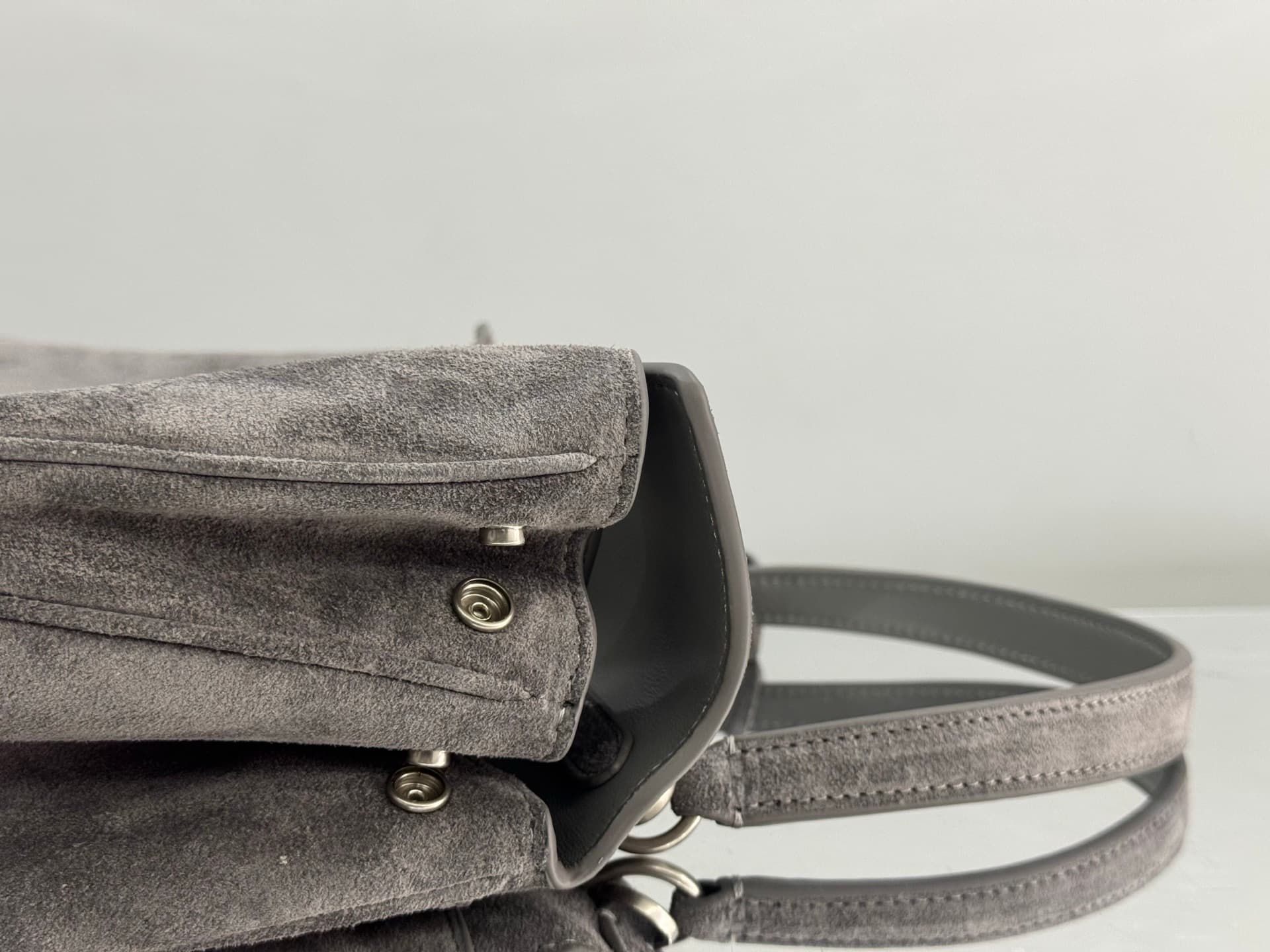 Balenciaga Rodeo Small Bag in Grey Waxed Suede Calfskin With Silver-Tone Metal TOP