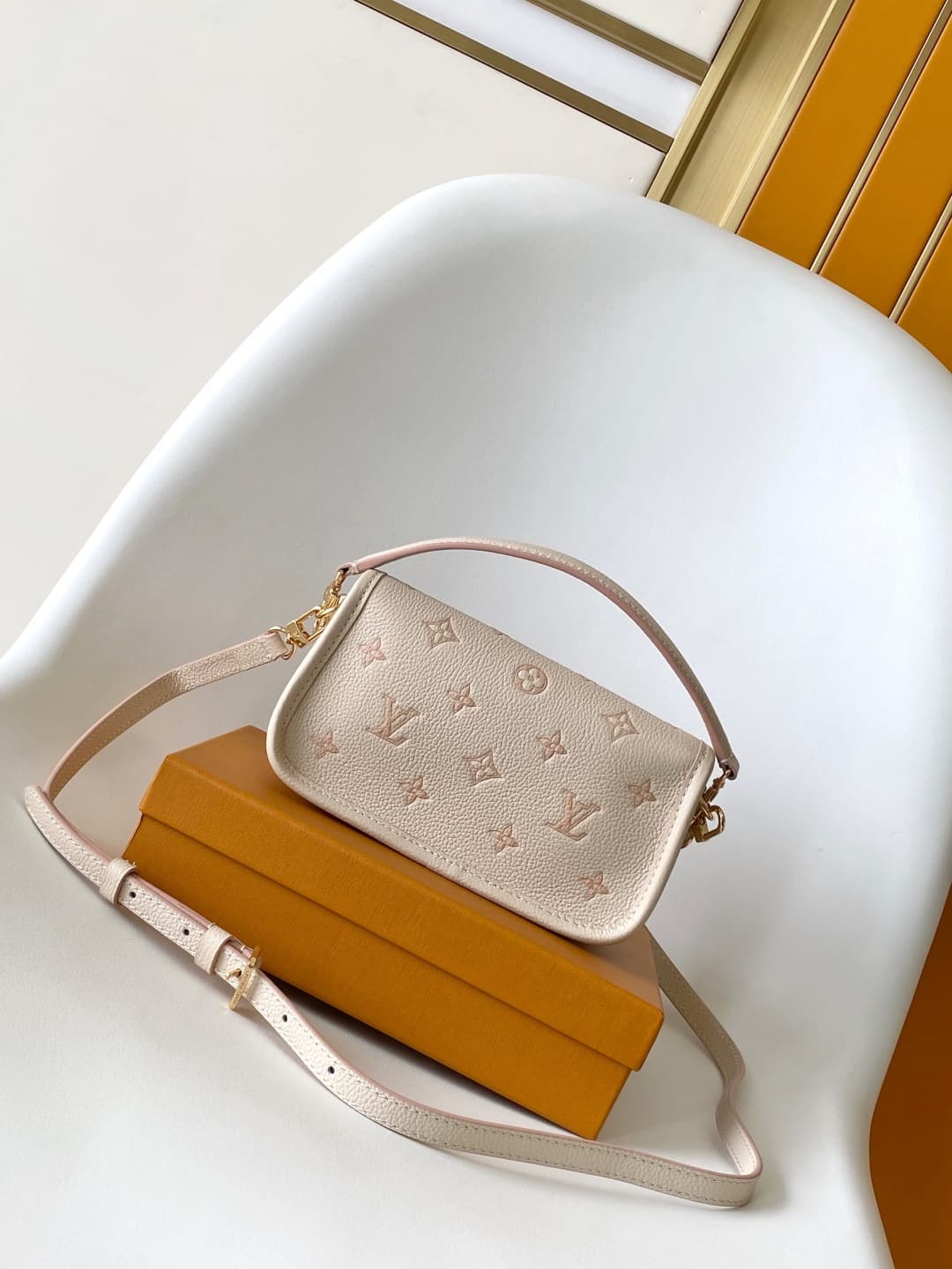 Louis Vuitton Nano Diane Embossed grained cowhide leather M13642 Bicolour Eden High