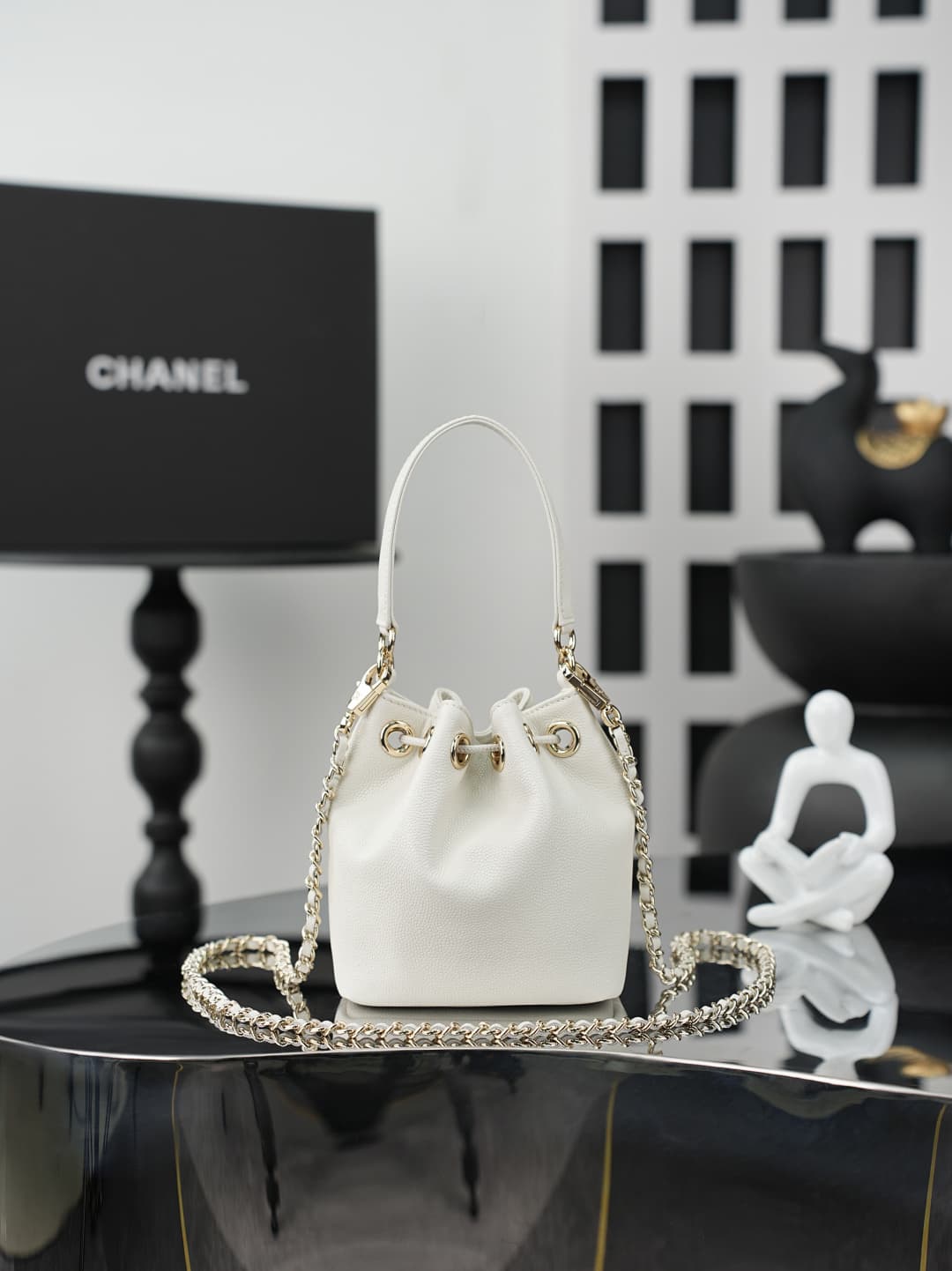 Chanel Business Affinity Bucket Bag Grained Calfskin&Gold-Tone Metal White AS4775 A