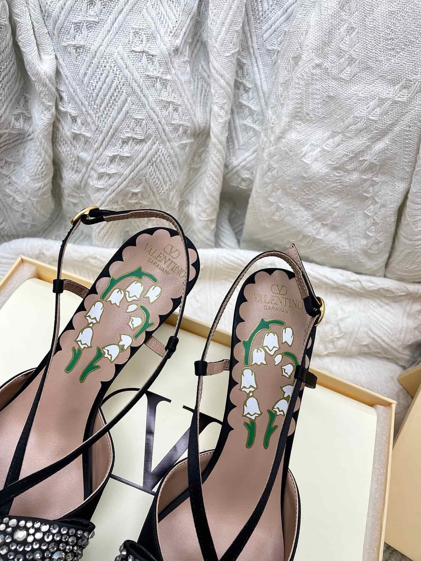 Valentino Garavani Bowow Slingback Pump Shoes Women