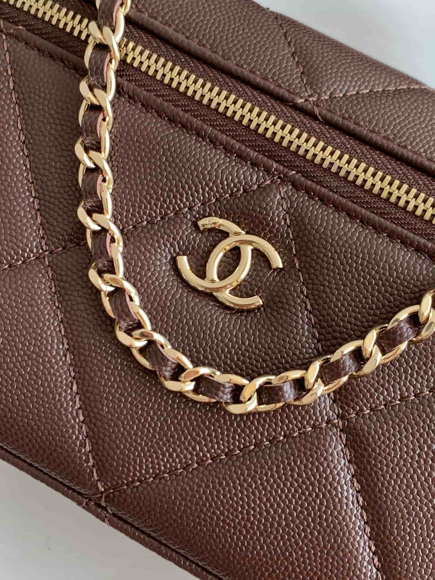 Chanel Vanity with Chain Grained Shiny Calfskin & Gold-Tone Metal Dark Brown AP4936 A