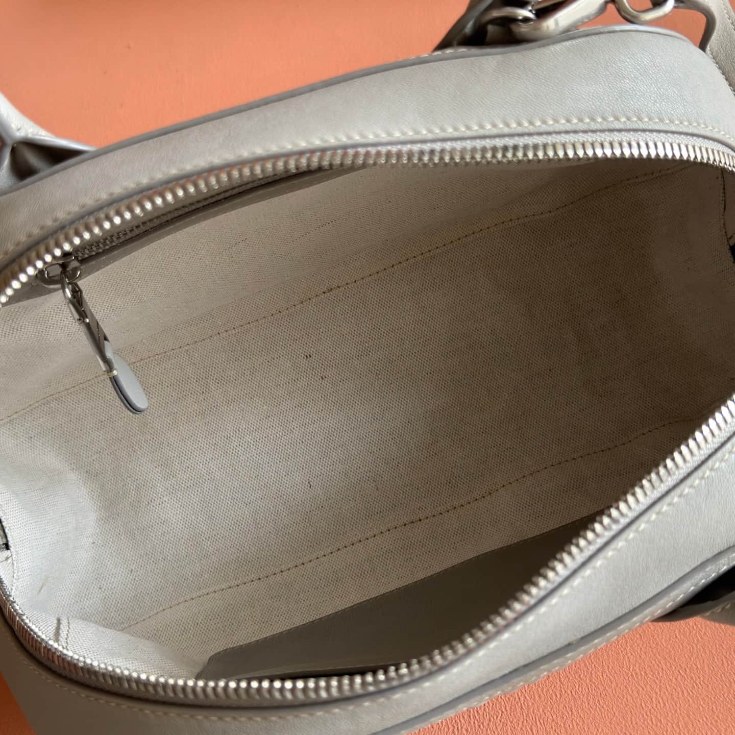 Miu Miu Vivant nappa leather bag Chalk Grey 5bb199 TOP