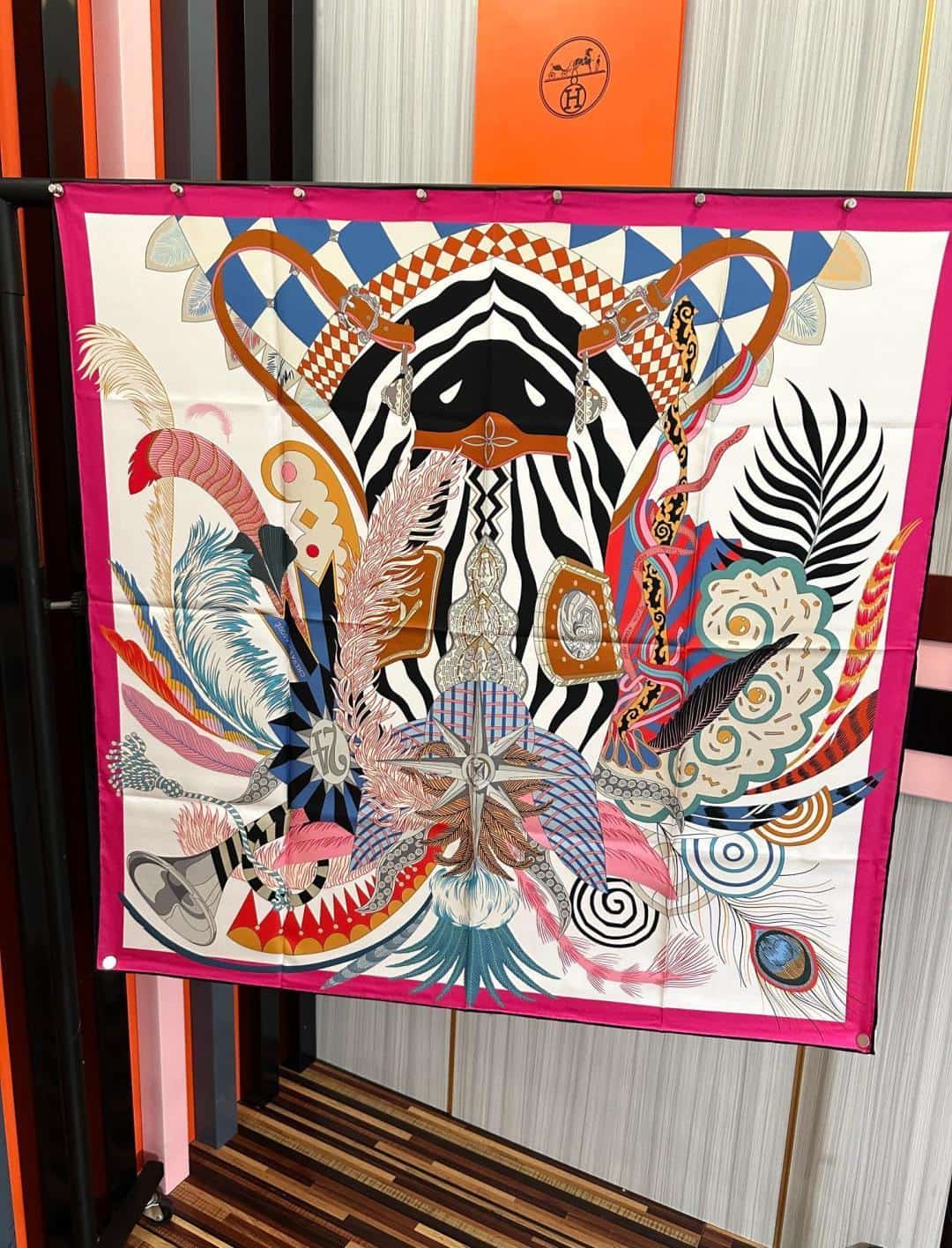 Hermès Cheval Masque Shawl Scarf