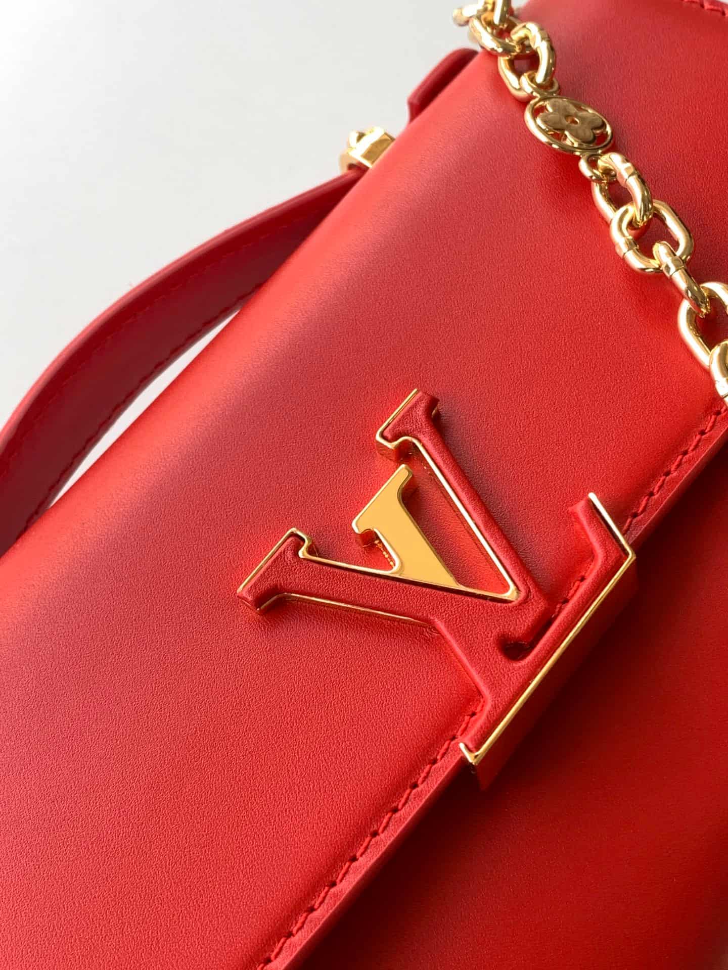 Louis Vuitton Wallet On Chain Capucines Lipstick Red Calf leather M12405 High