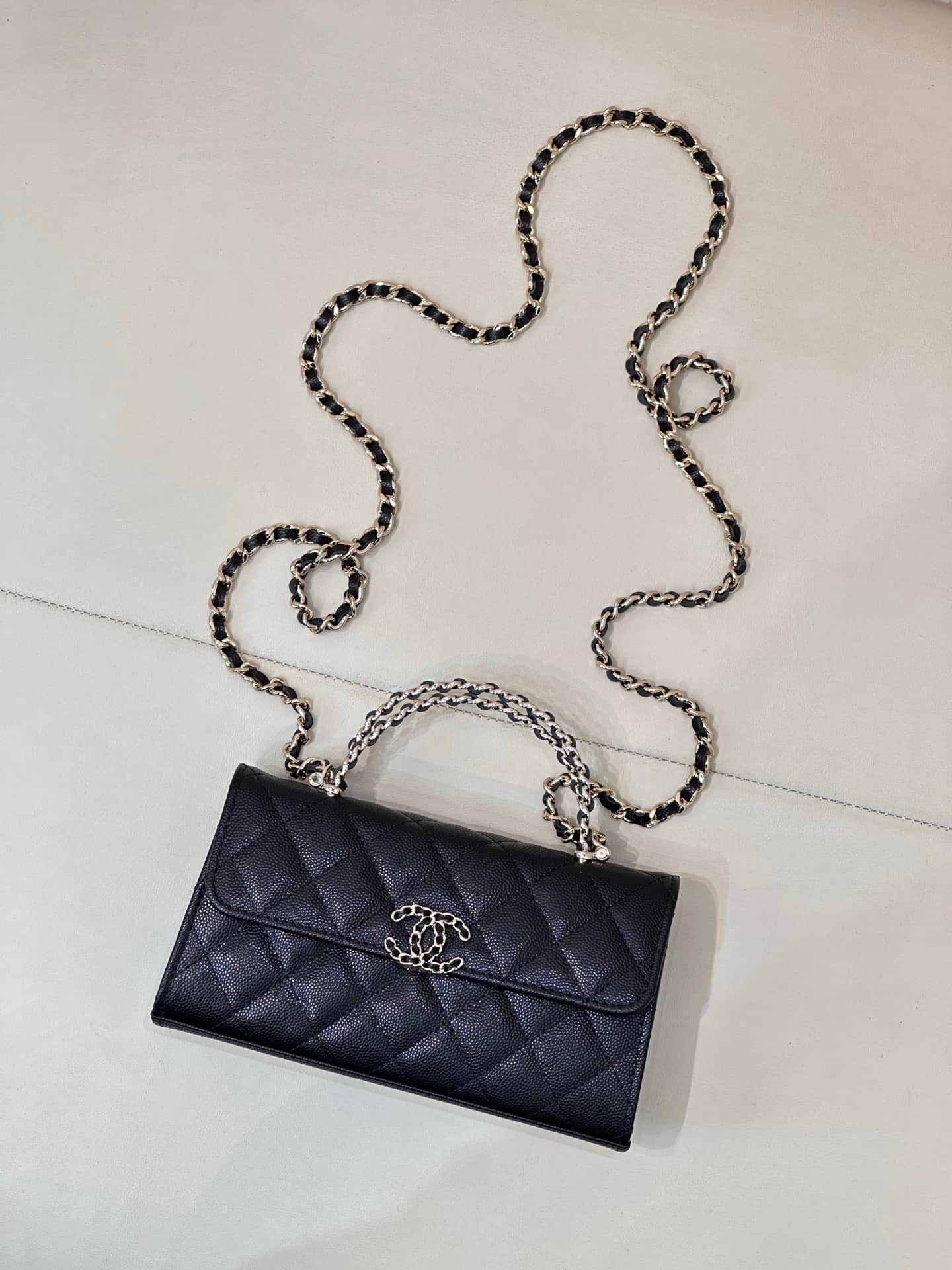 Chanel Clutch with chain Grained Calfskin&Gold-Tone Metal Black AP3238 TOP
