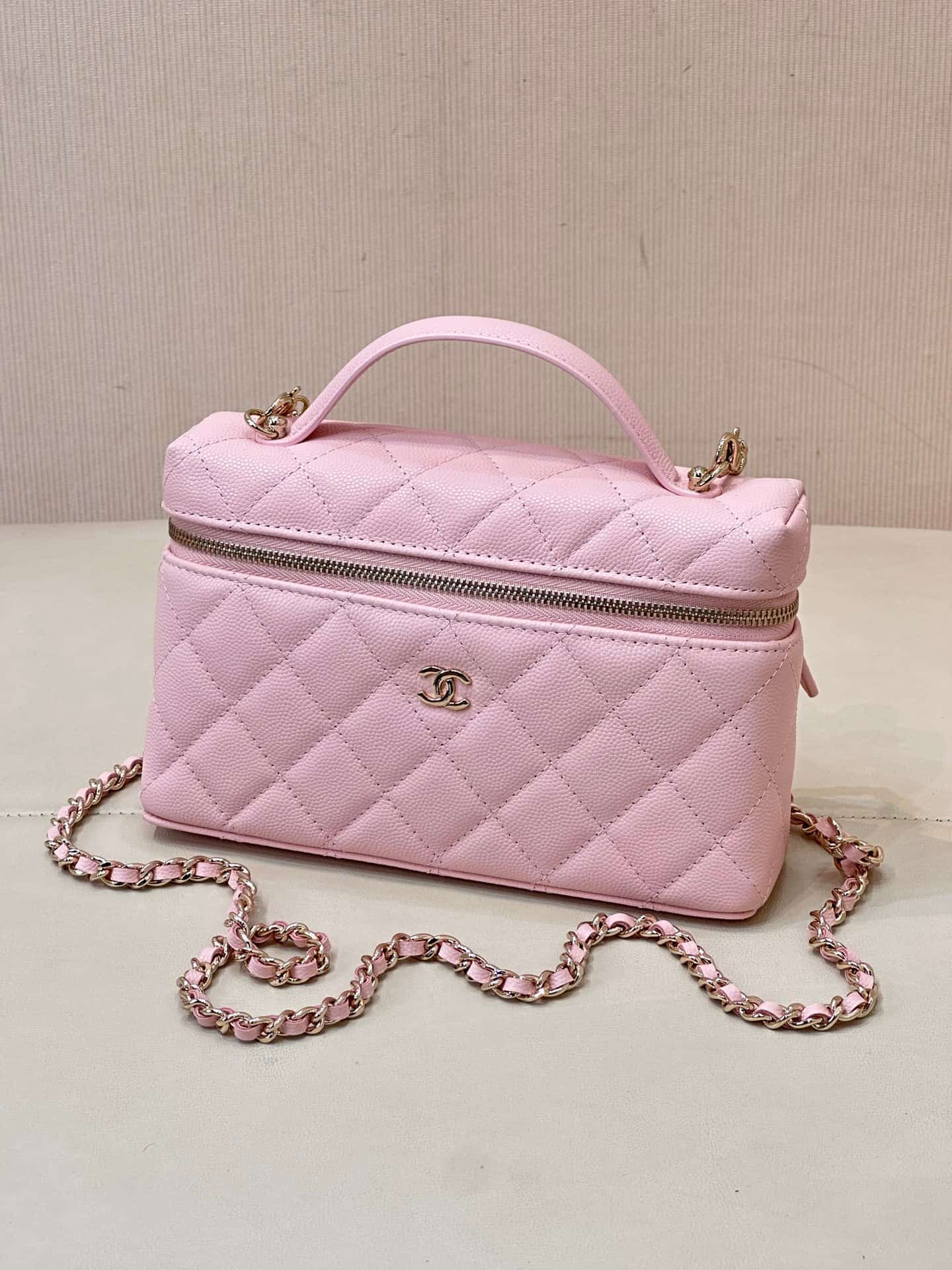 Chanel Classic Vanity with Chain Grained Calfskin & Gold-Tone Metal Pink AP4385 TOP