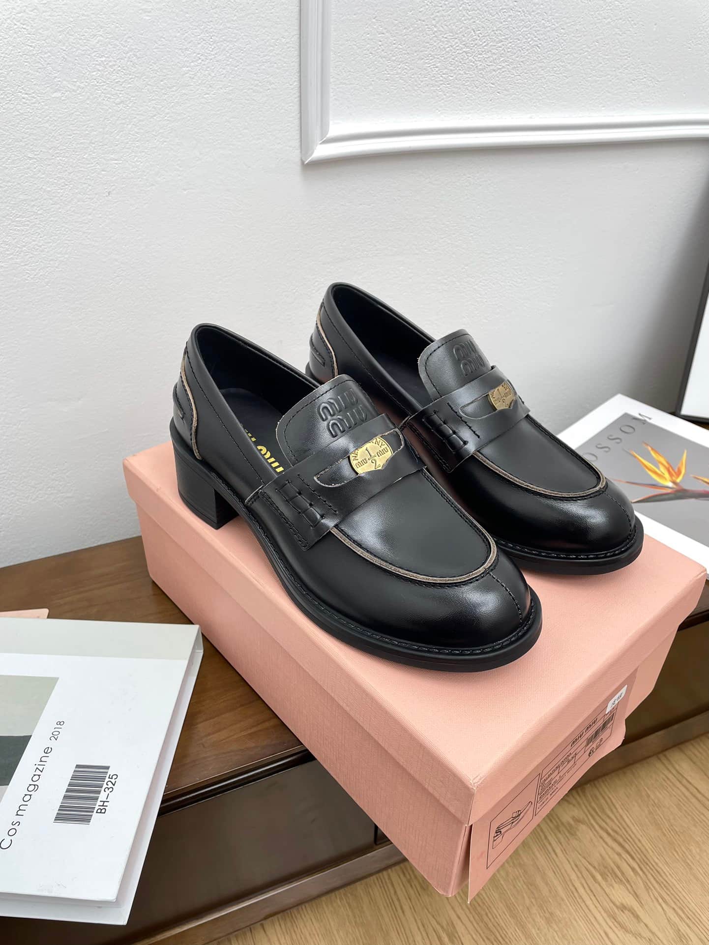 Miu Miu plaque Leather Loafer Shoes Women