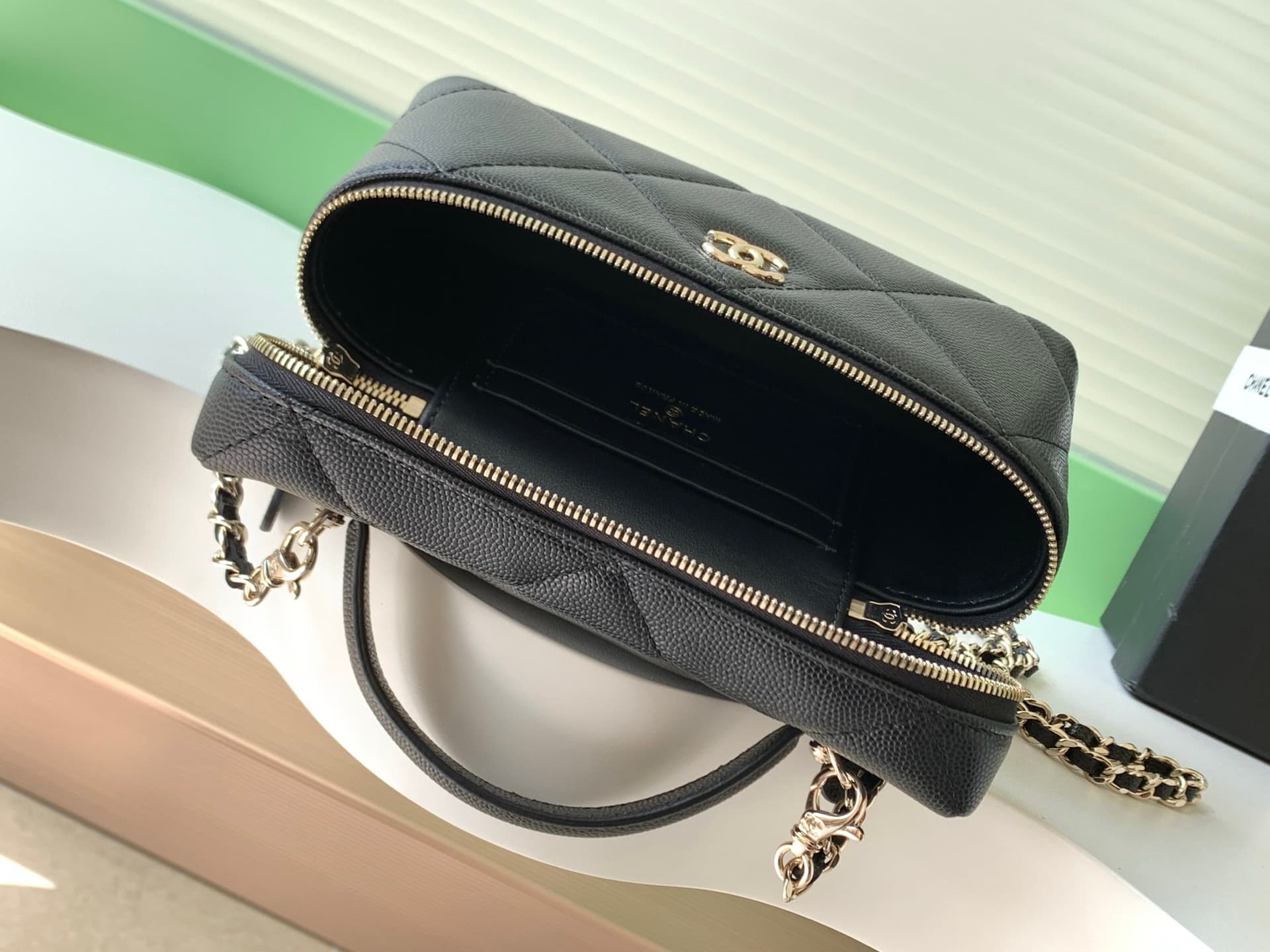 Chanel Vanity with Chain Grained Shiny Calfskin & Gold-Tone Metal Black AP4936 A