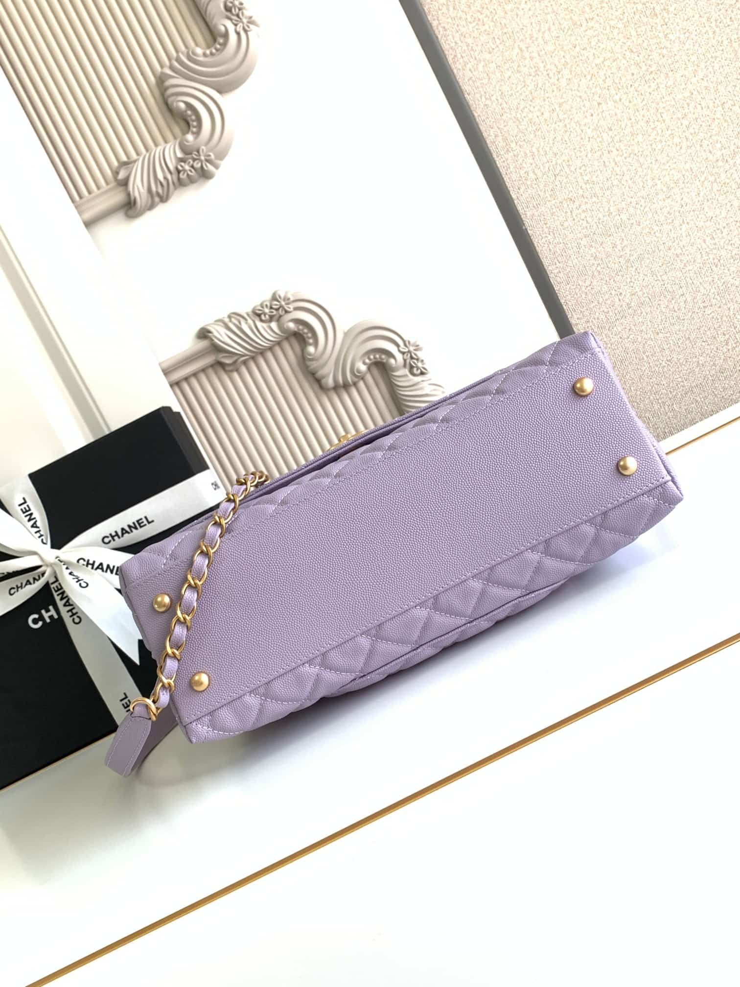 Medium FLAP BAG WITH TOP HANDLE Grained Calfskin A92991 Purple-binding Gold Metal A