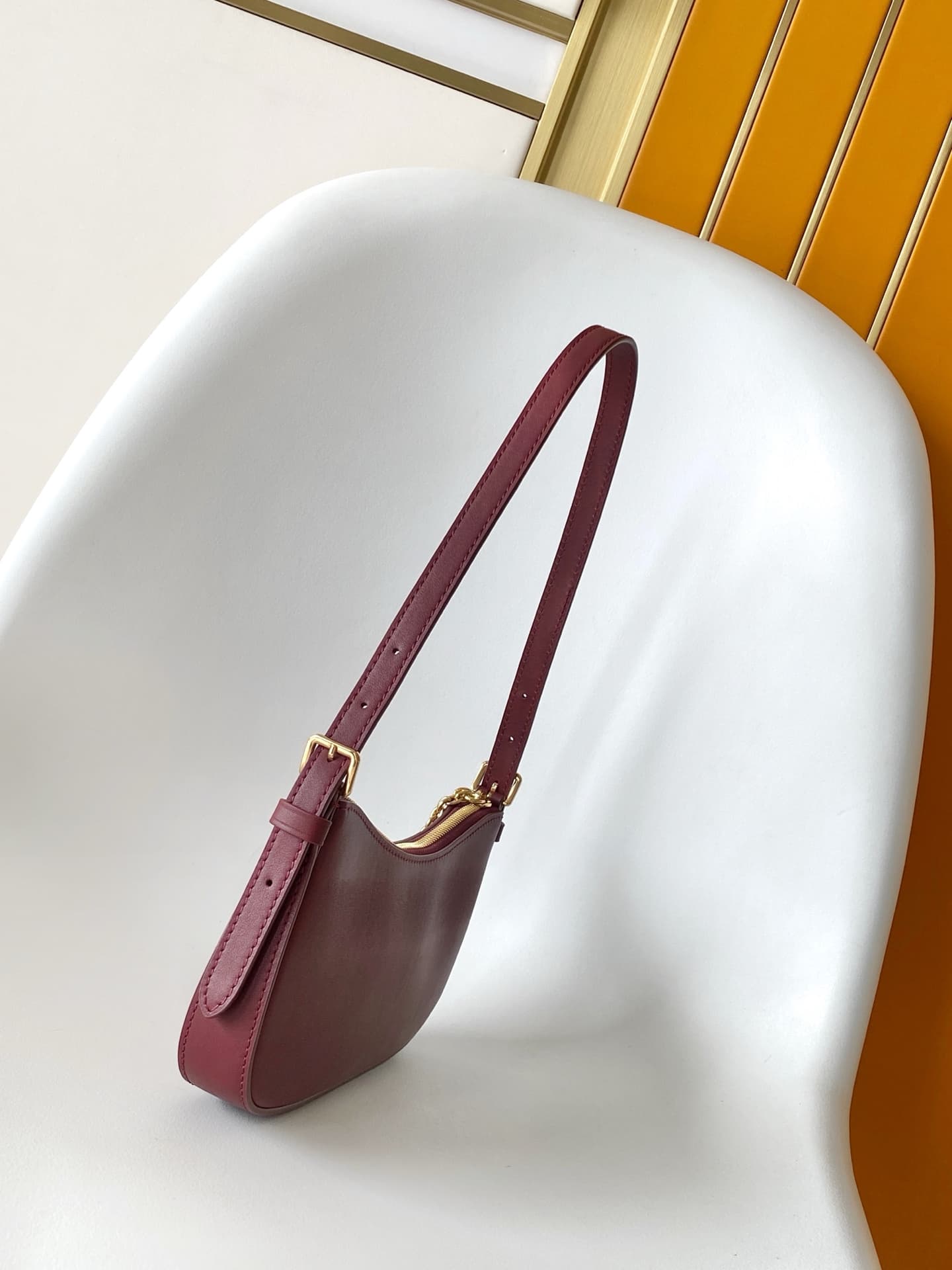 Louis Vuitton Pochette LV BLoom Grenat Red Calfskin leather M25650 High