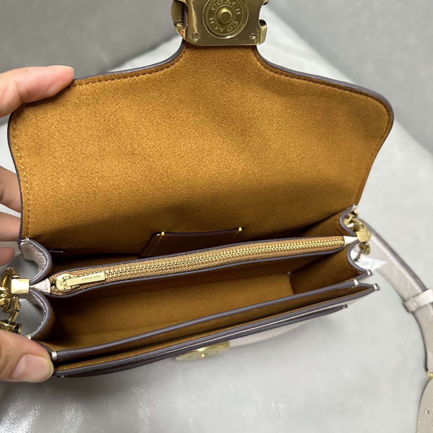 Coach Tabby 20 Shoulder Bag High