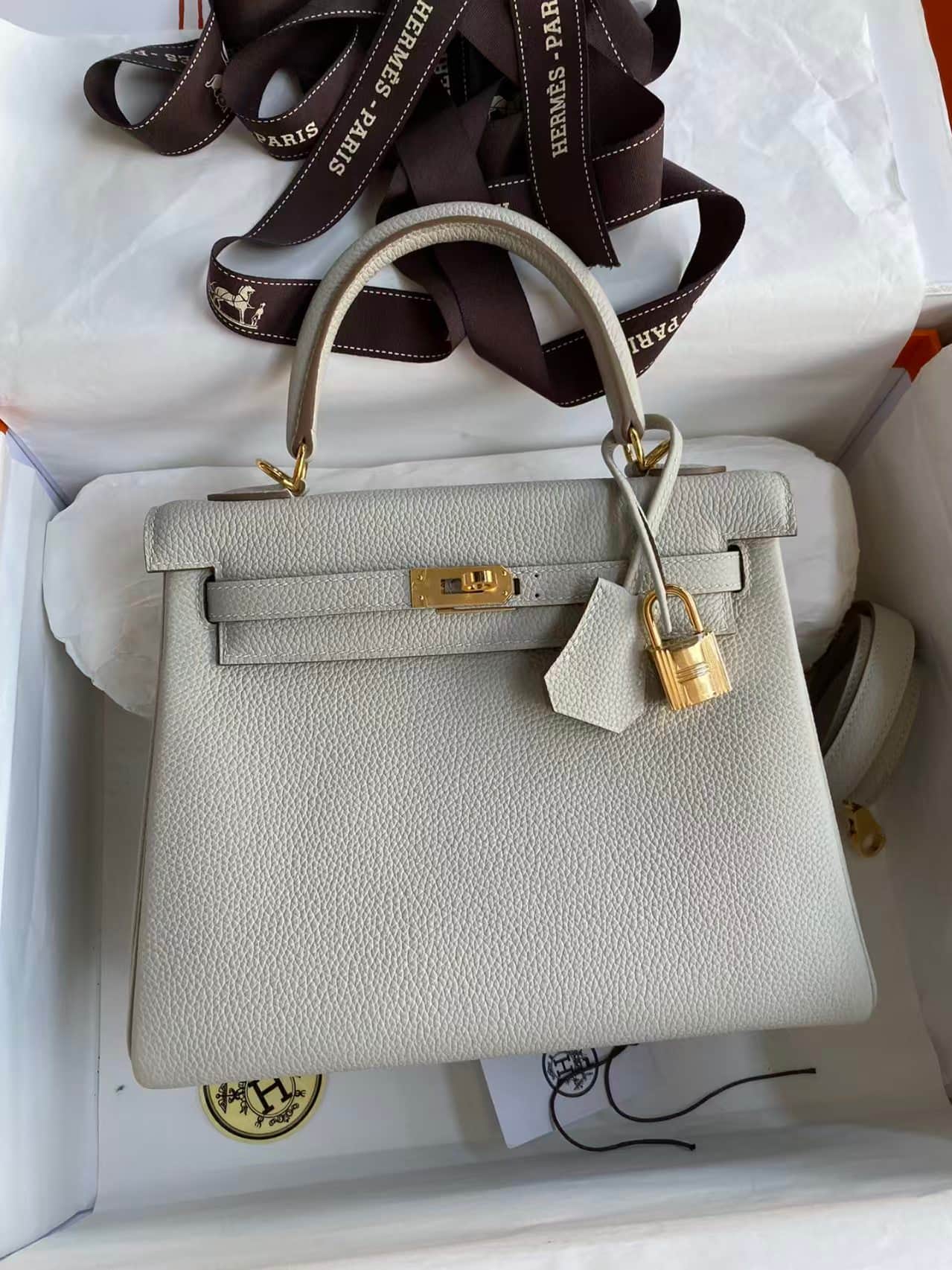 Hermes Kelly 25/28cm Bag In Pearl Gray WAX High