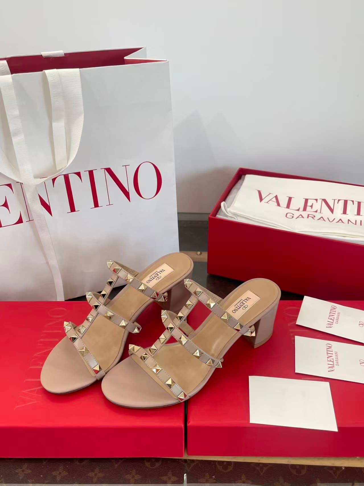 Valentino Garavani Rockstud Slide Sandals
