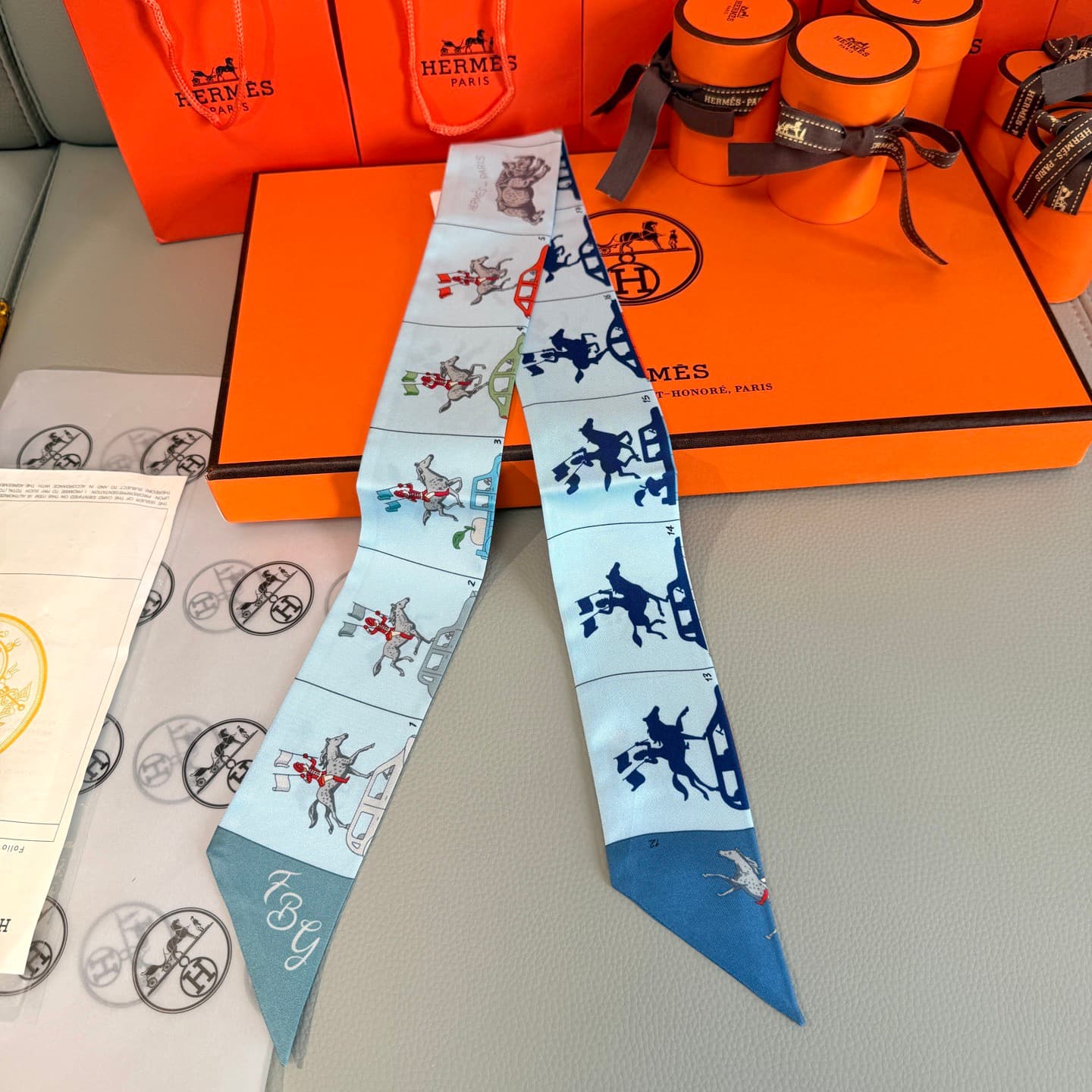 Hermes  Parade Twilly scarf