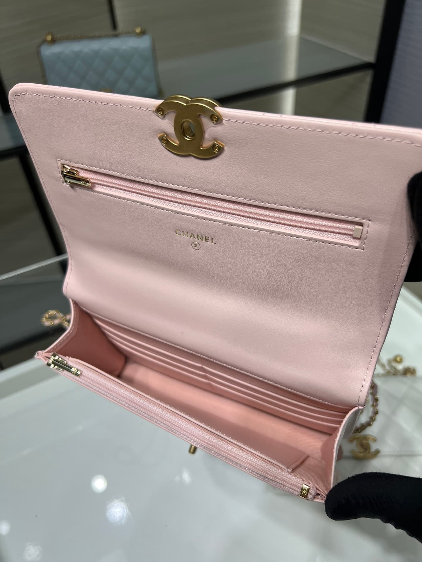 Chanel Wallet on Chain Shiny Calfskin & Gold-Tone Metal Pink AP2289 High