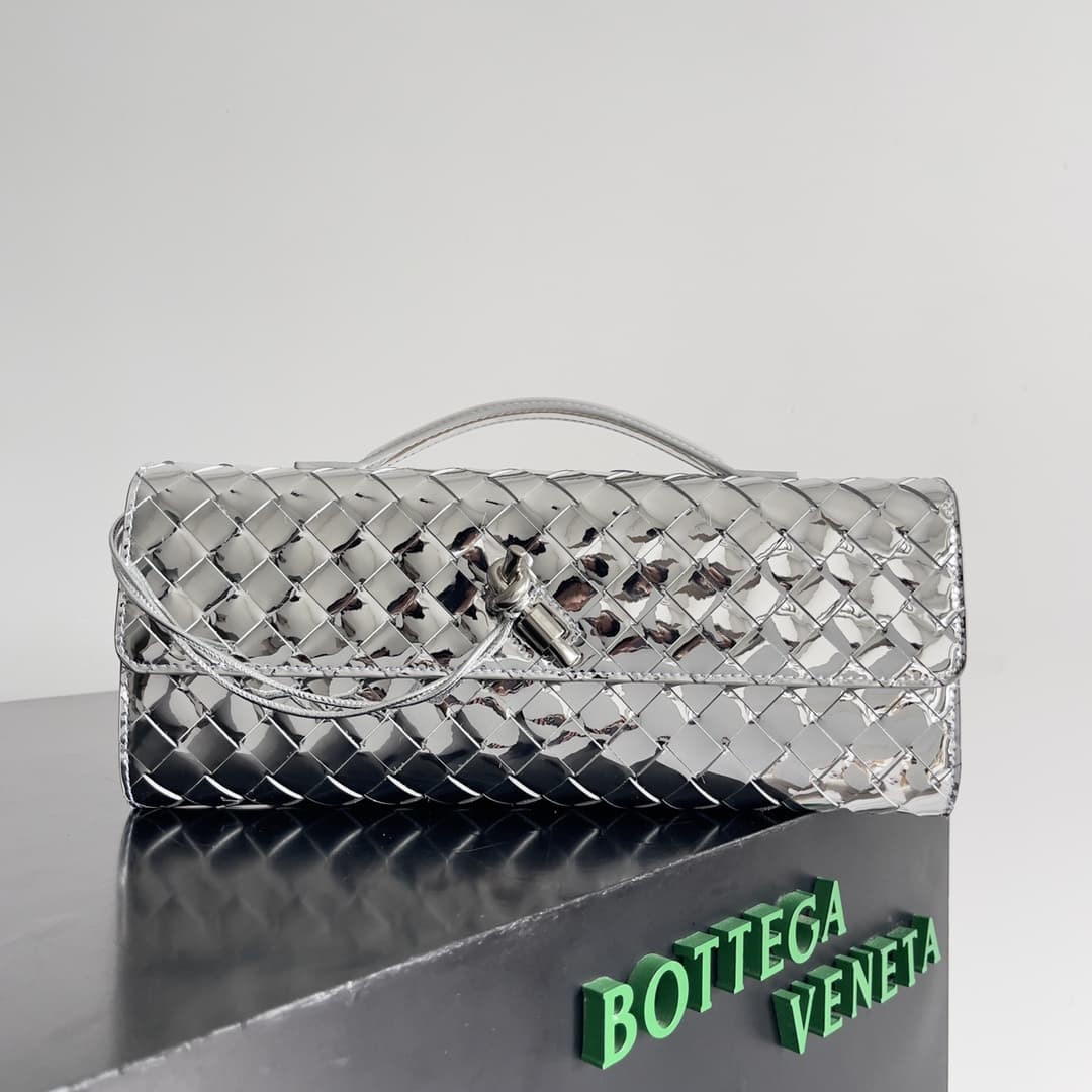 BV Long Clutch Andiamo With Handle Lambskin TOP