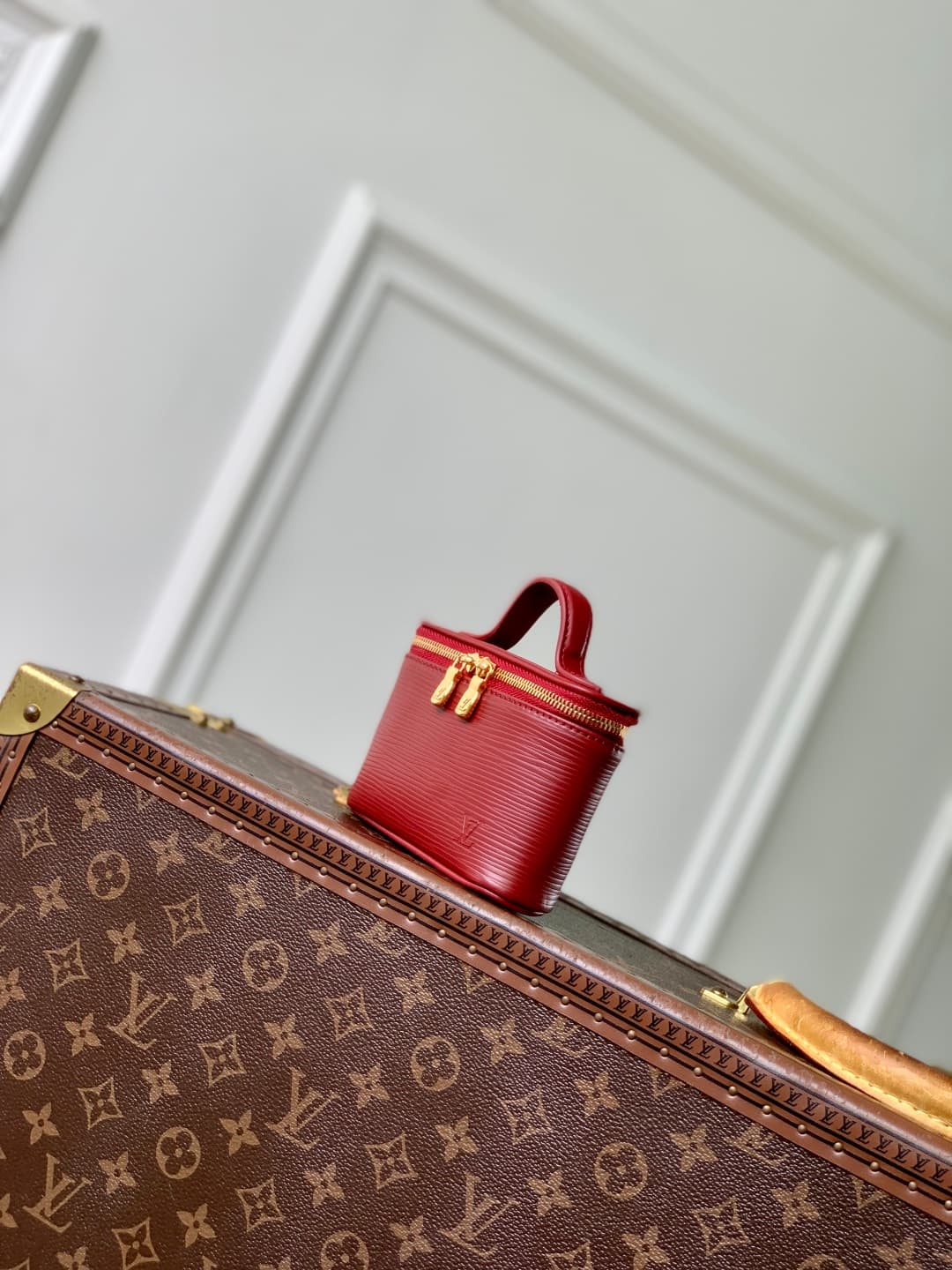 Louis Vuitton Nice Beauty cosmetic bag Epi leather M25688 red high