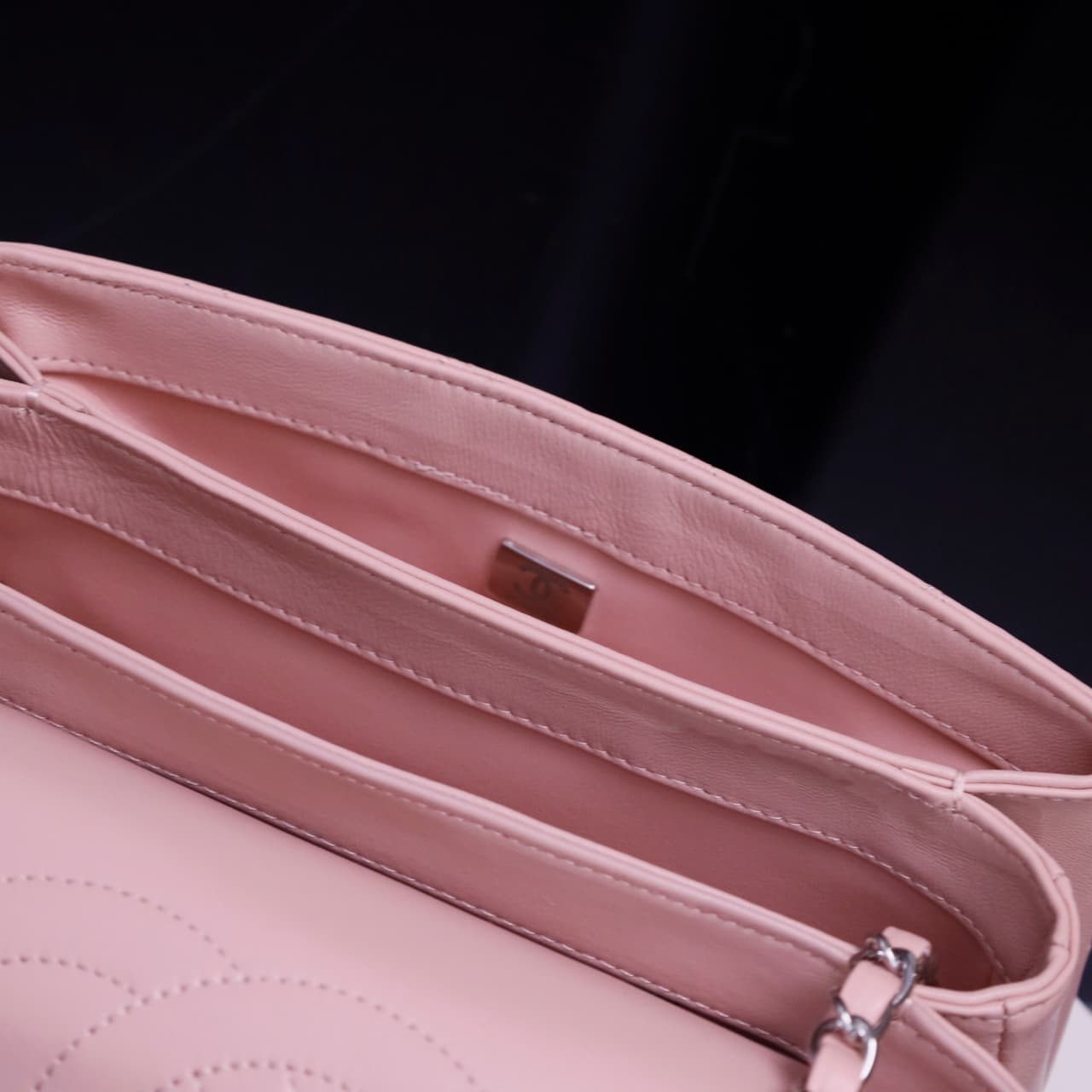 SMALL FLAP BAG WITH TOP HANDLE Lambskin Silver Metal Pink A