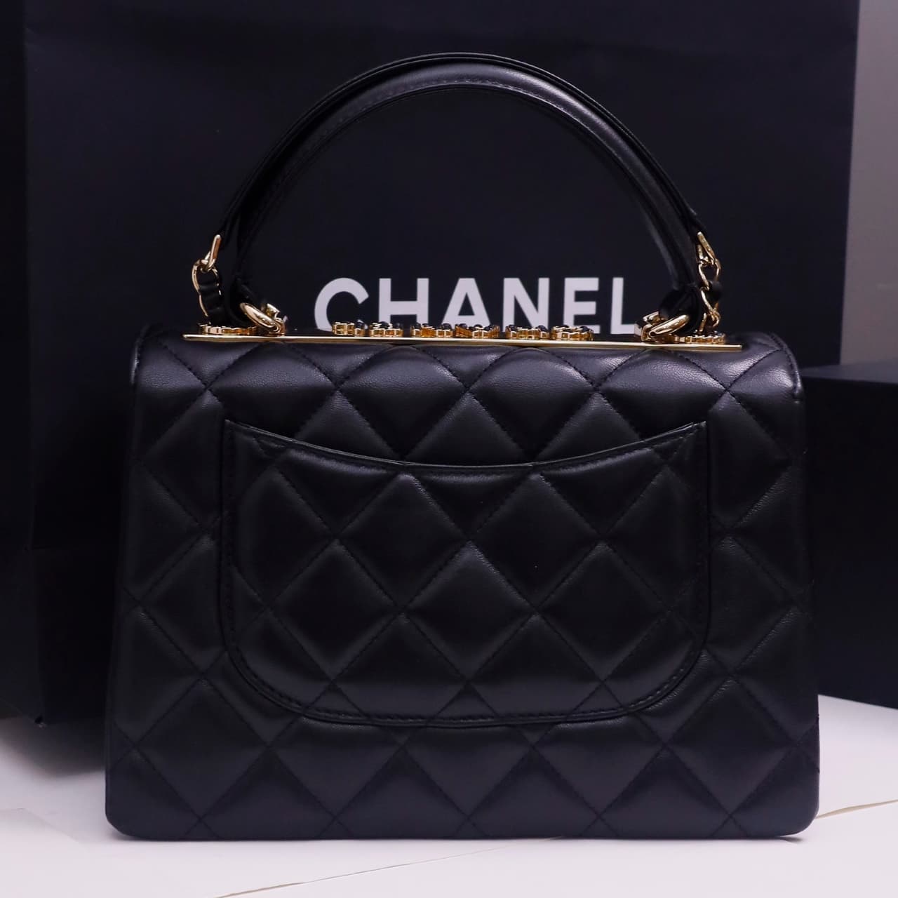SMALL FLAP BAG WITH TOP HANDLE Lambskin Gold Metal Black A