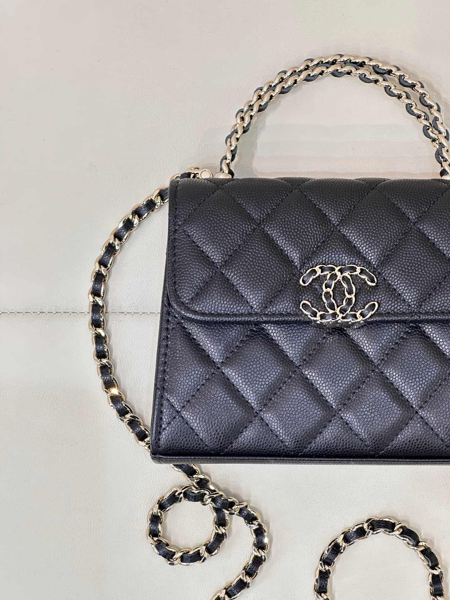 Chanel Clutch with chain Grained Calfskin&Gold-Tone Metal Black AP3236 TOP