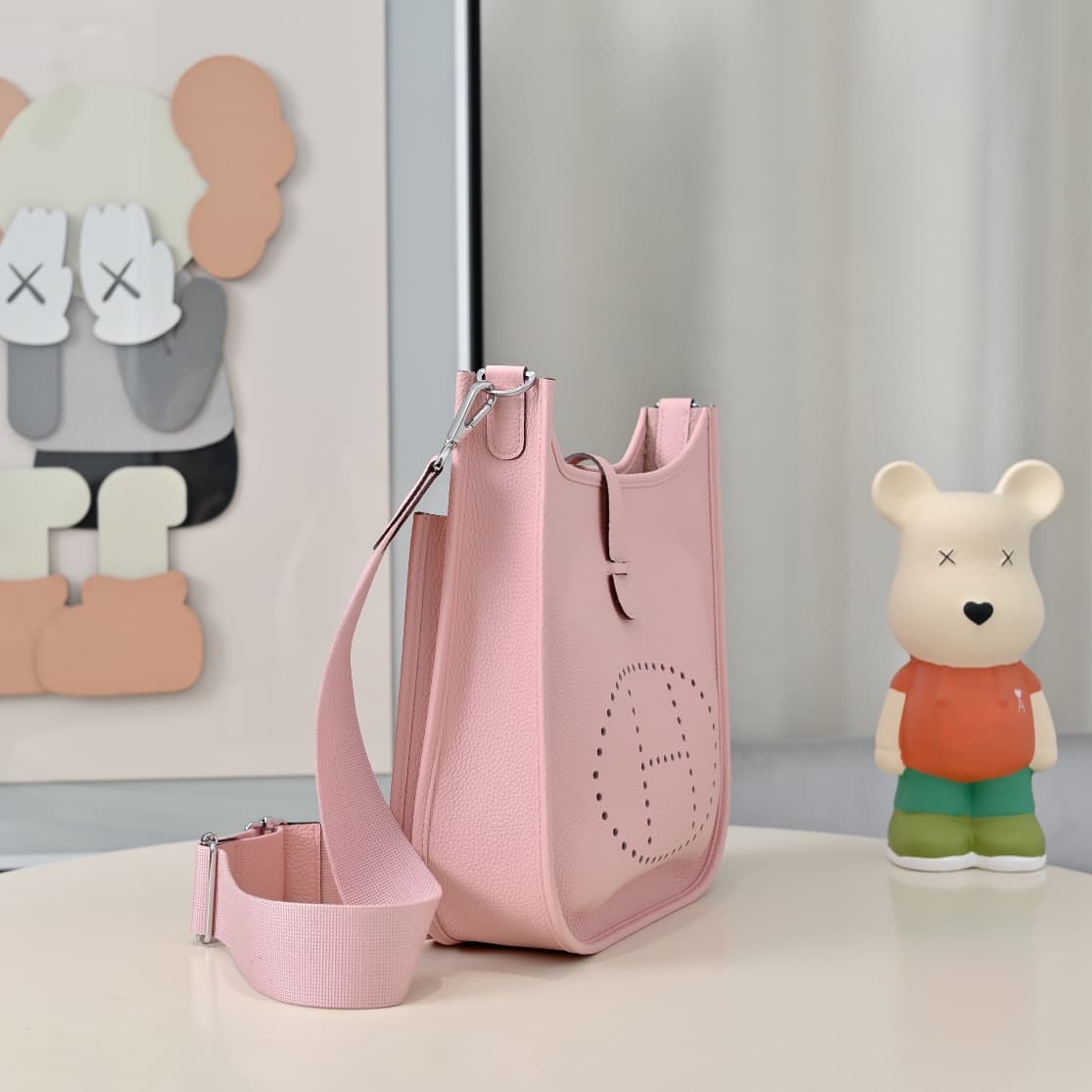Hermes Evelyne III PM Bag Clemence Leather In Pink High