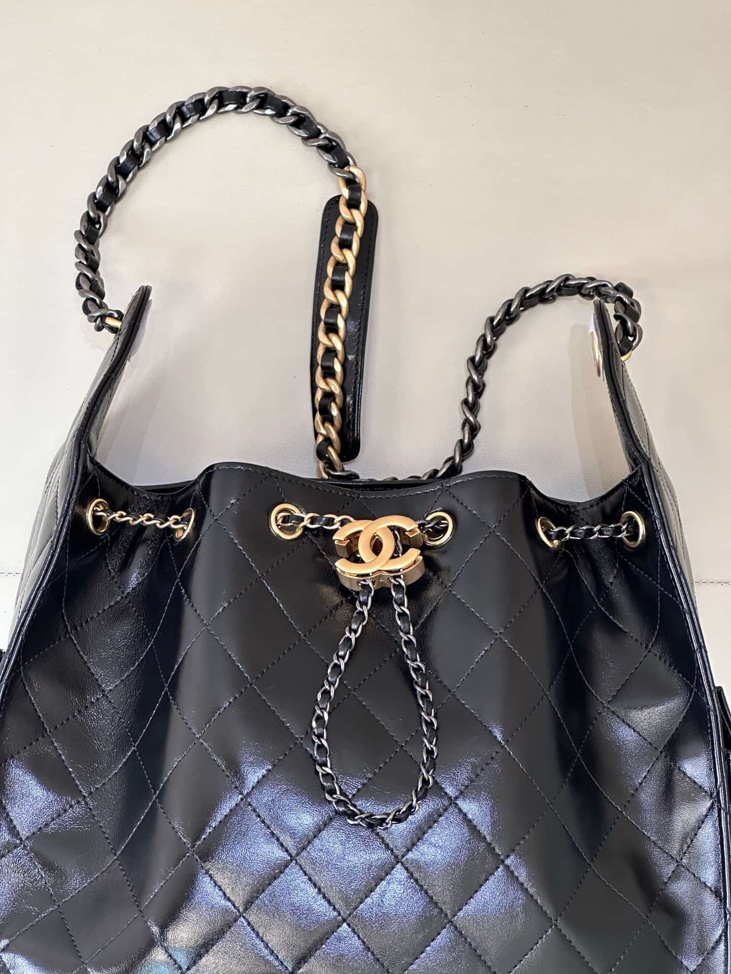 Chanel 25 Medium Hobo handbag AS5311 Shiny Calfskin  &Gold with Silver-tone Metal Black TOP