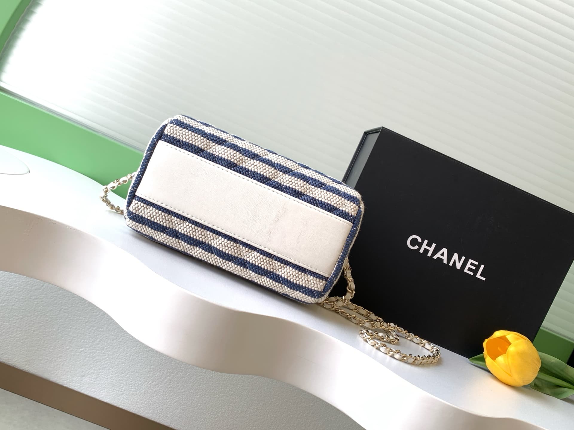 Chanel Clutch with Chain Printed Fabric & Gold-Tone Metal Beige & Light Blue AP4986 A