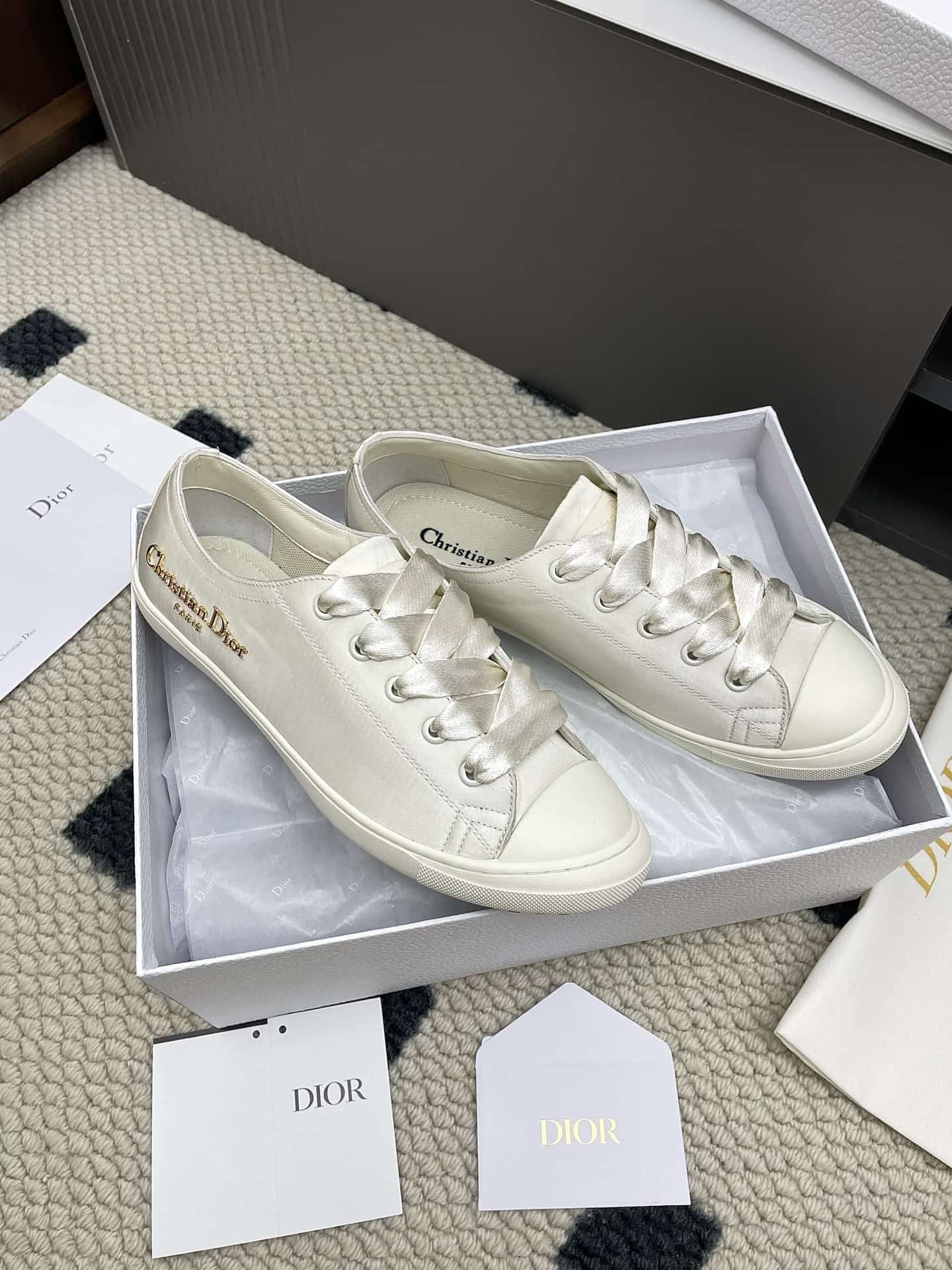 Dior sneaker shoes Women