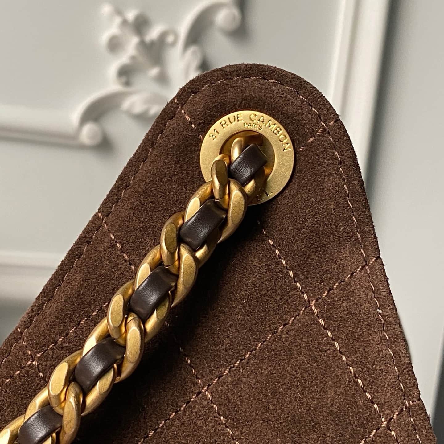 Chanel 25 Small Hobo handbag AS5293 Suede& Gold-Tone Metal Drak Brown A
