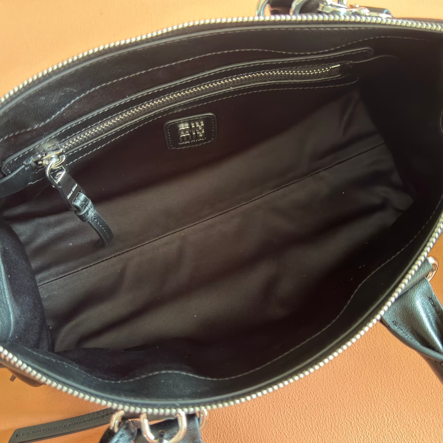 Miu Miu Arcadie bag Smooth Leather 5BA332 Black TOP