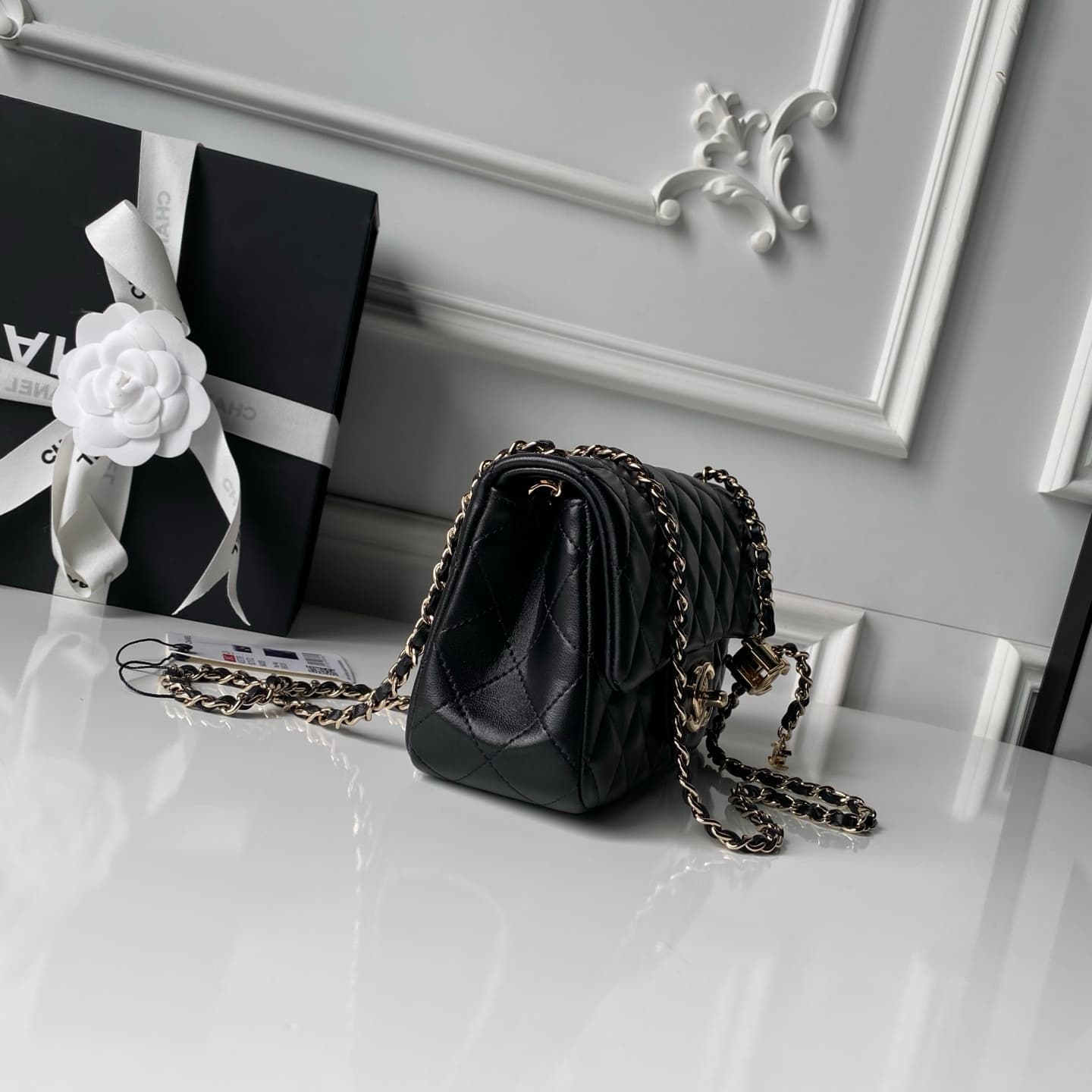 Chanel Classic Flap Bag Lambskin & Gold-Tone Metal AS5759 Black A