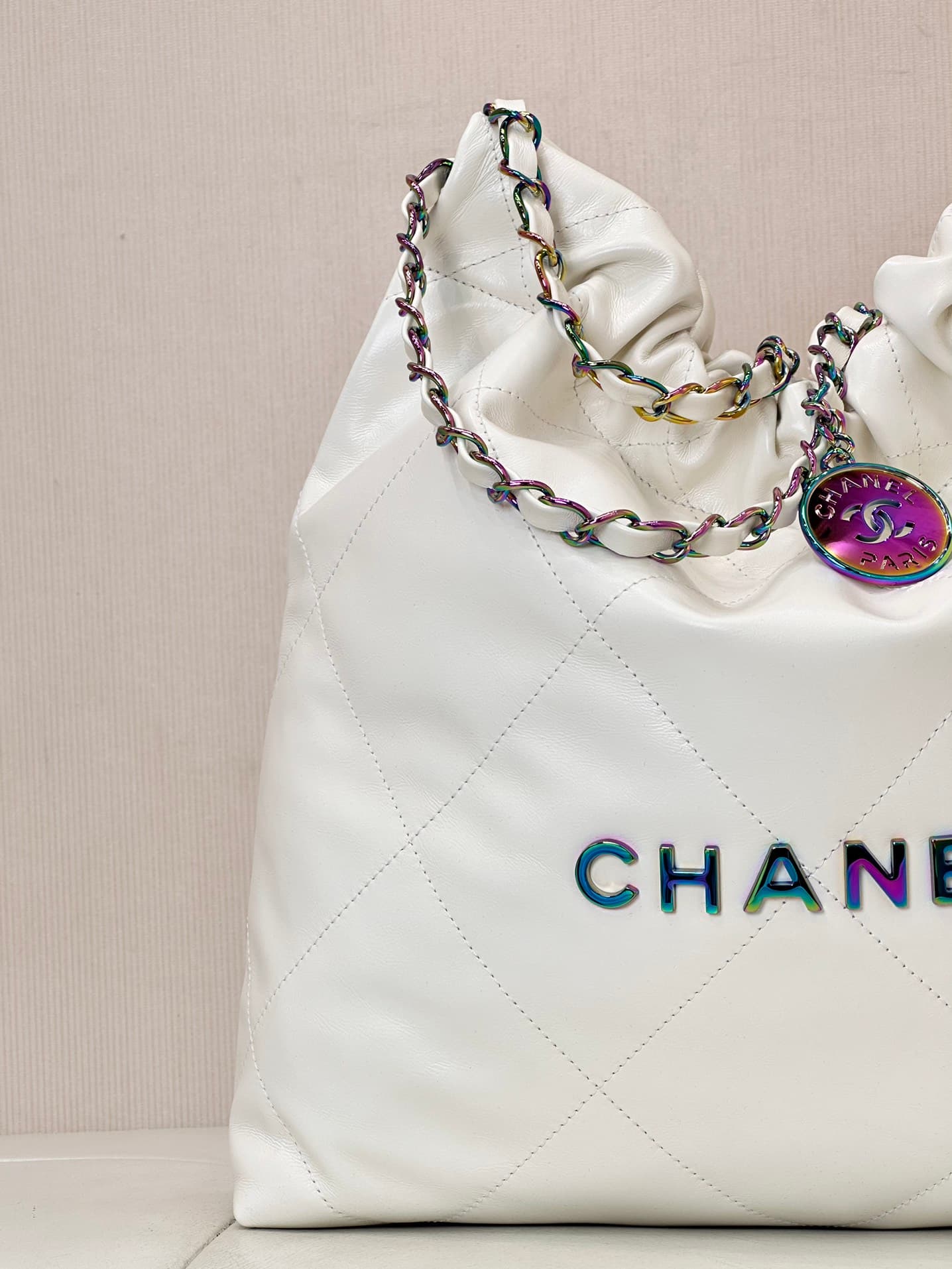Chanel 22 Small handbag Shiny calfskin & rainbow metal AS3260 White TOP