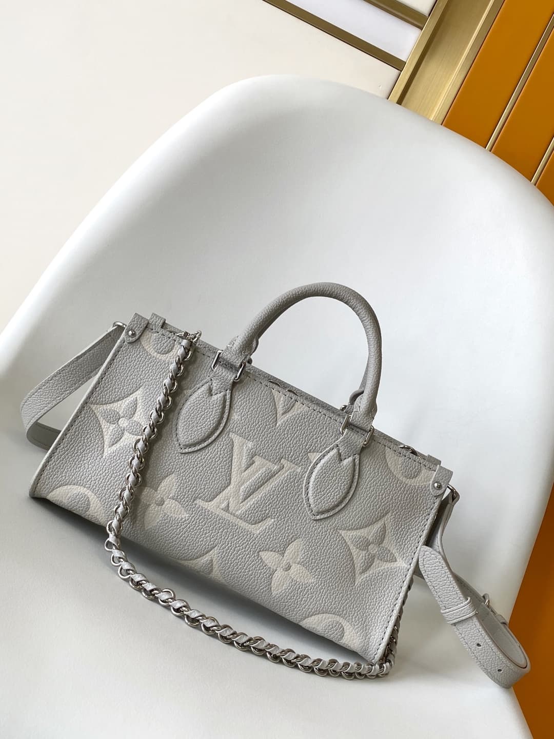 Louis Vuitton OnTheGo East West Bicolor Monogram Empreinte Leather M14213 Gray/Quartz Beige/Pink High